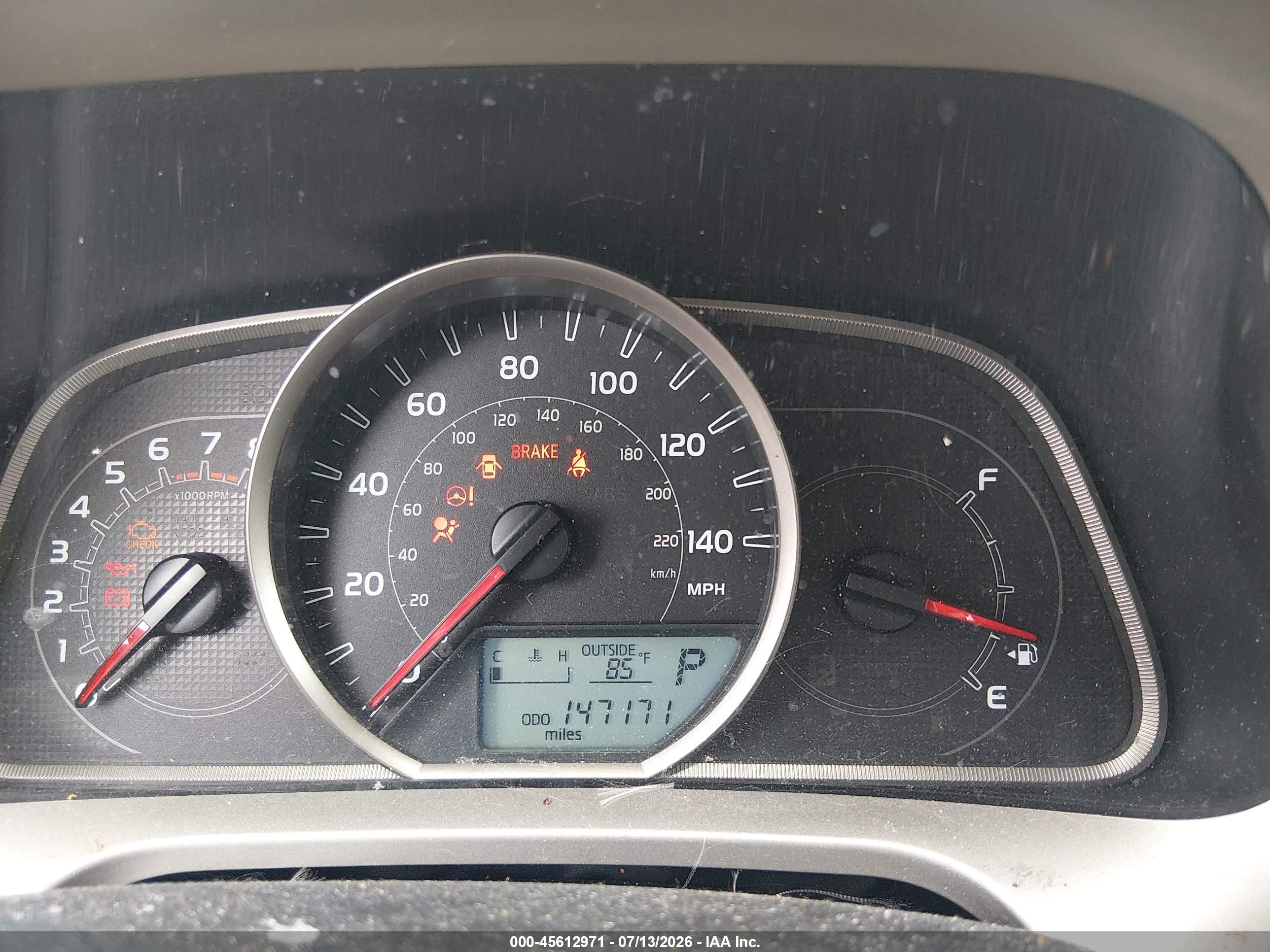2015 Toyota Rav4 Le Gray vin: JTMZFREV2FD052228