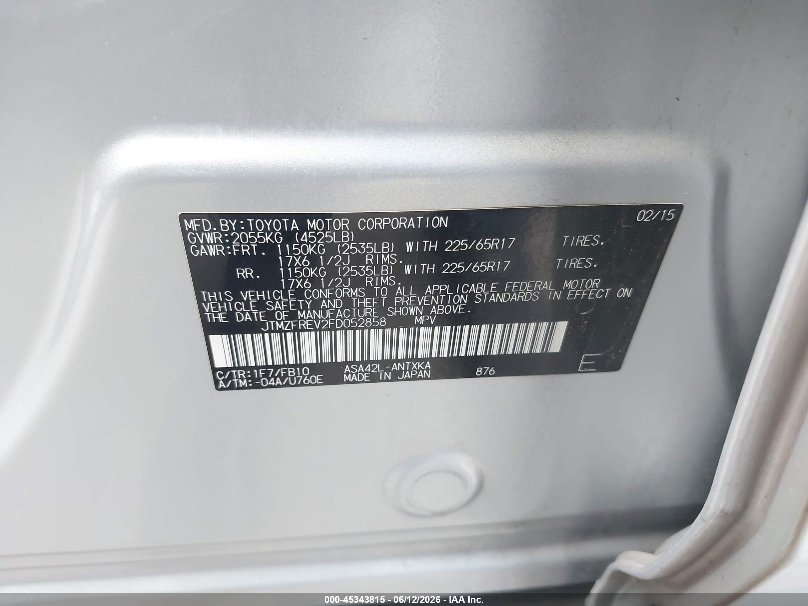 2015 Toyota Rav4 Le Silver vin: JTMZFREV2FD052858