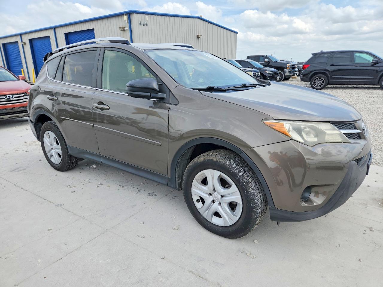 2015 Toyota Rav4 Le Gray vin: JTMZFREV2FD059311