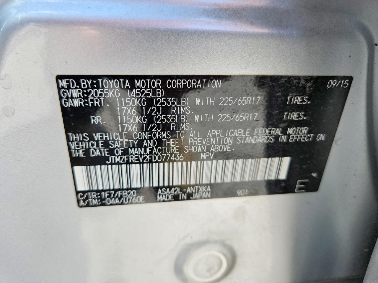2015 Toyota Rav4 Le Silver vin: JTMZFREV2FD077436