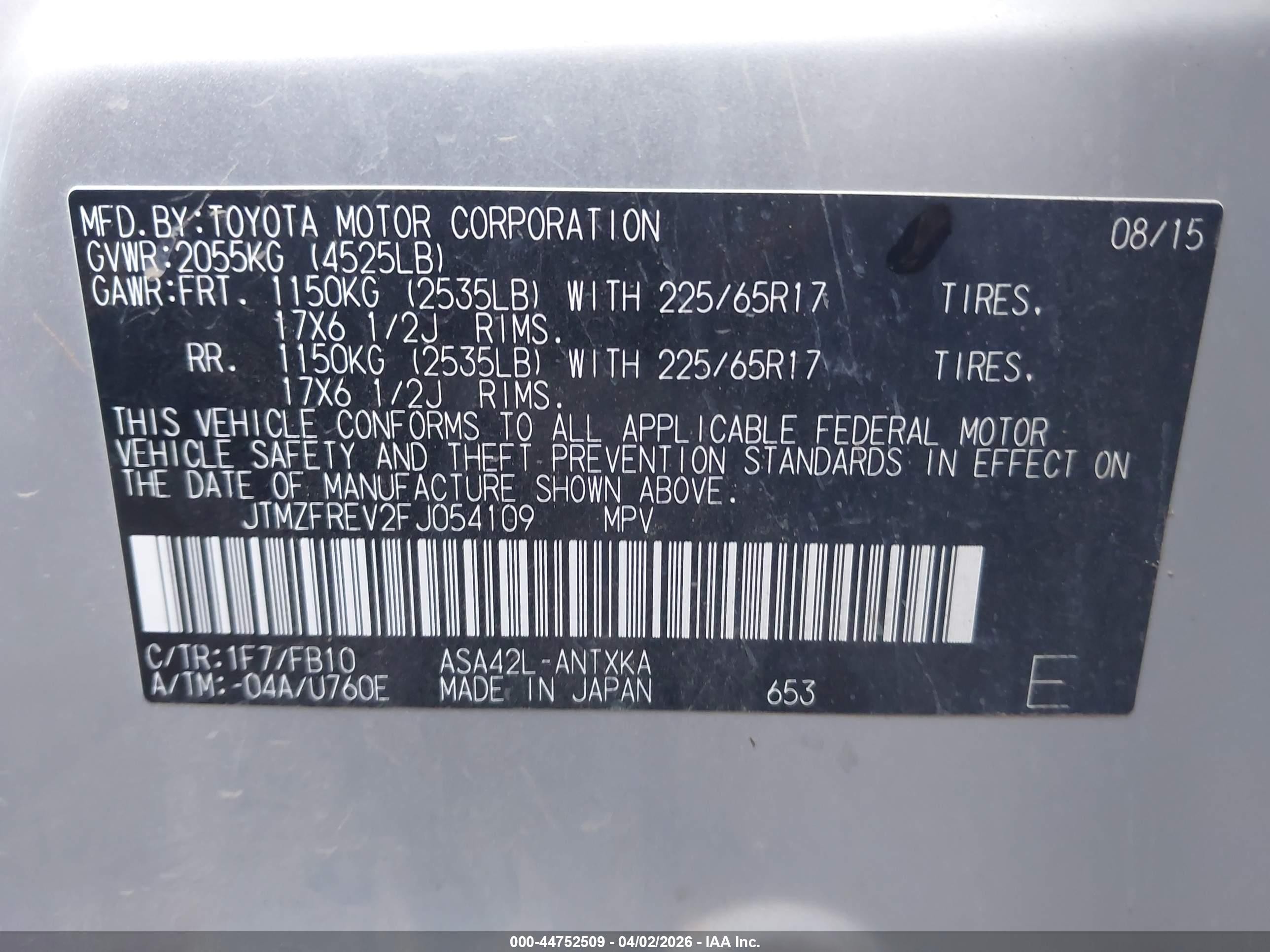 2015 Toyota Rav4 Le Silver vin: JTMZFREV2FJ054109