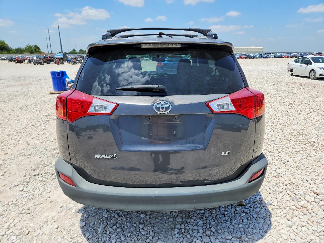 2015 Toyota Rav4 Le Gray vin: JTMZFREV2FJ056541