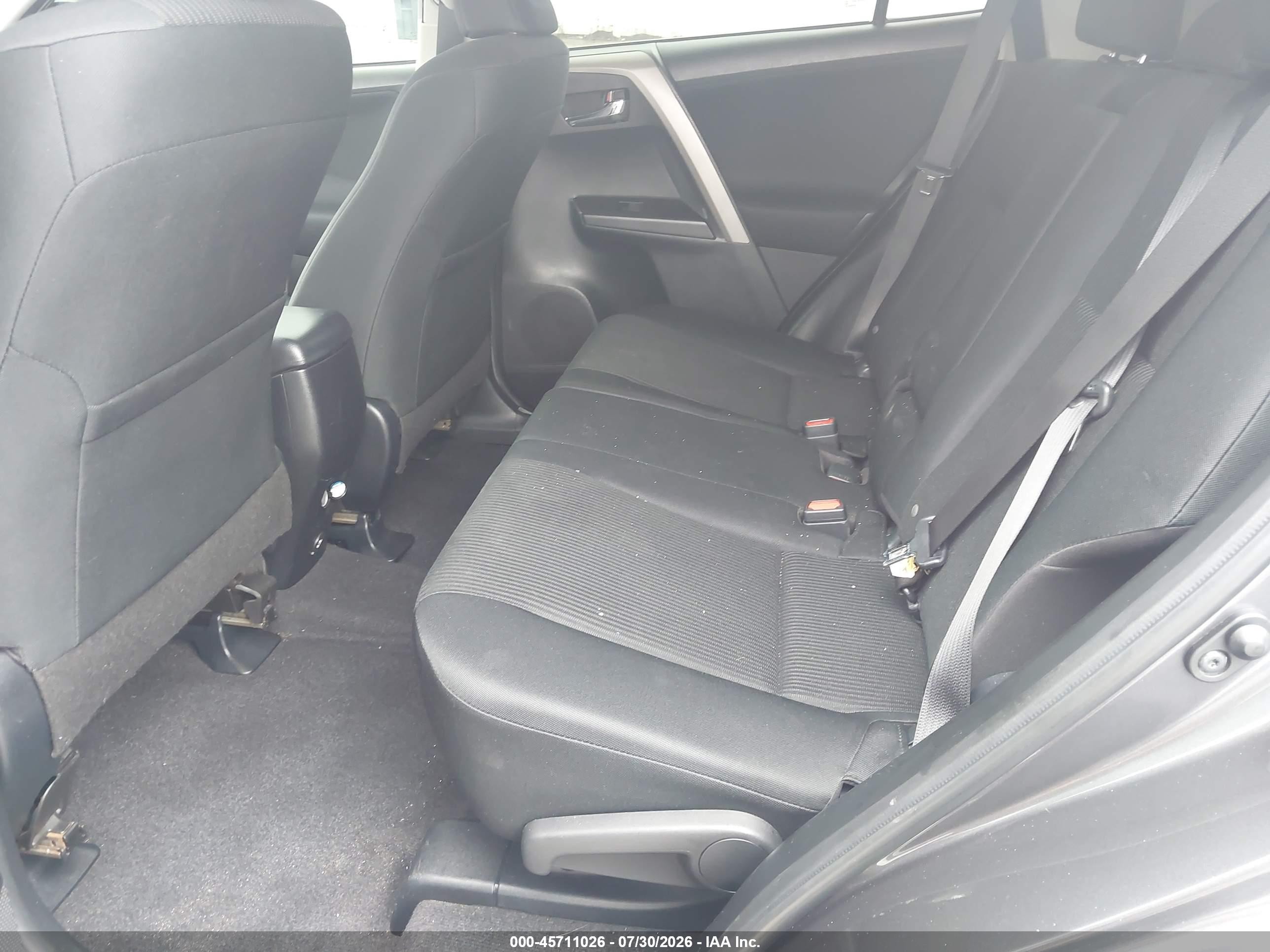 2016 Toyota Rav4 Le Серый vin: JTMZFREV2GJ083434