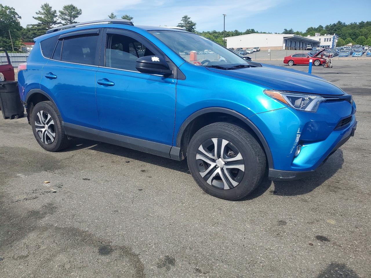 2017 Toyota Rav4 Le Синий vin: JTMZFREV2HJ701112