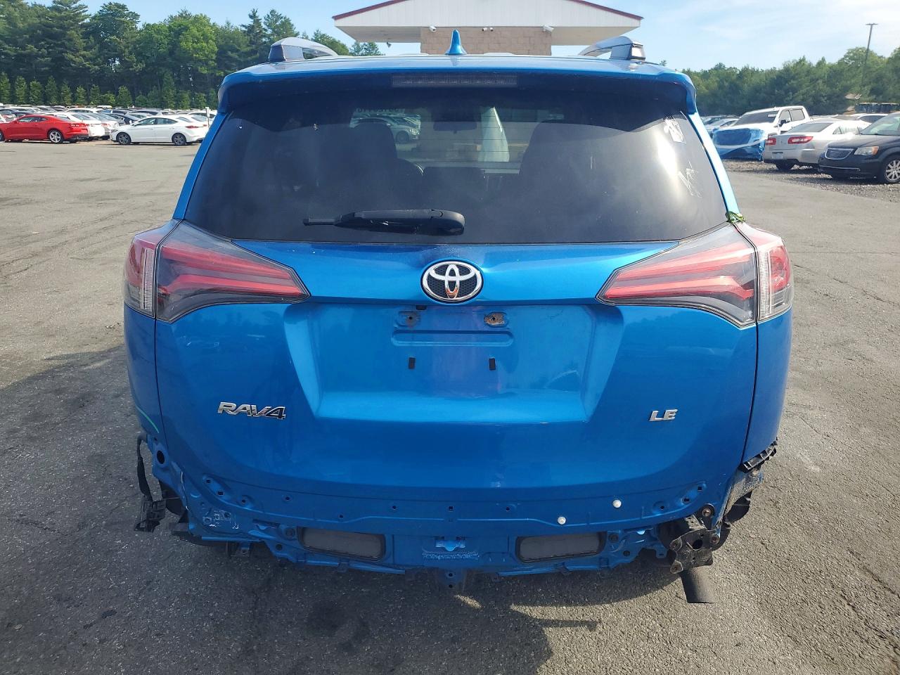 2017 Toyota Rav4 Le Синий vin: JTMZFREV2HJ701112