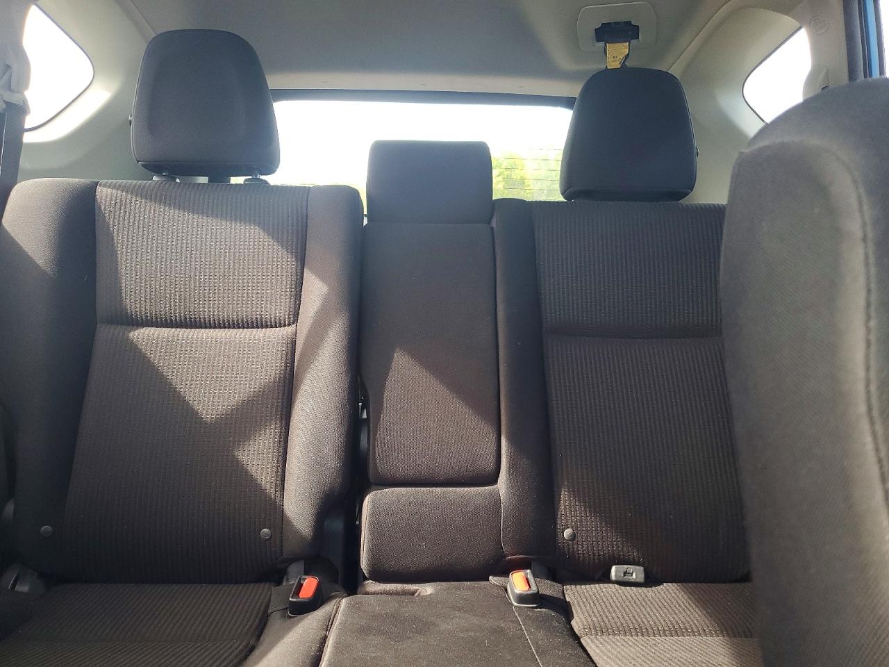 2017 Toyota Rav4 Le Синий vin: JTMZFREV2HJ701112