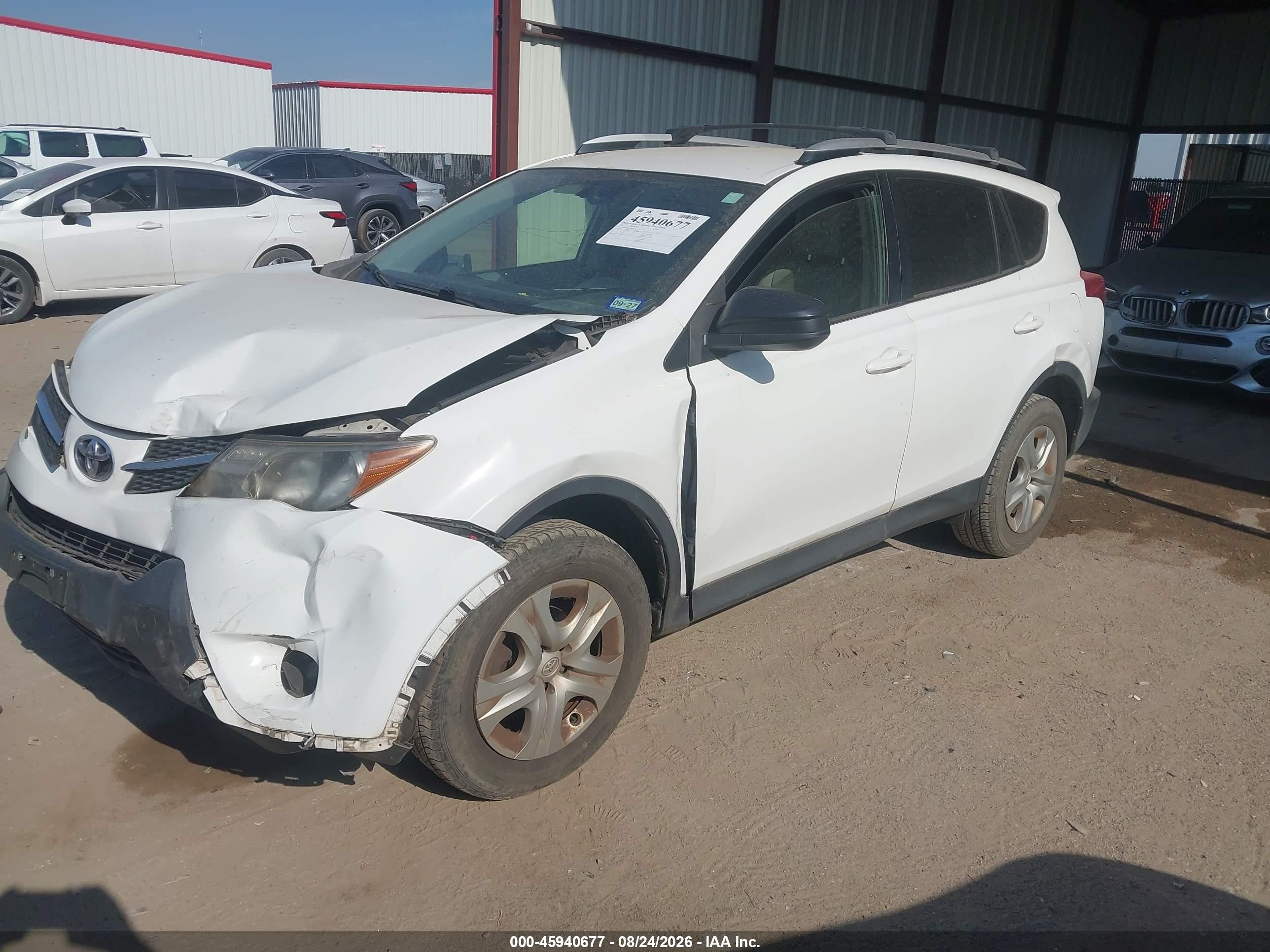 2013 Toyota Rav4 Le White vin: JTMZFREV3DD002998