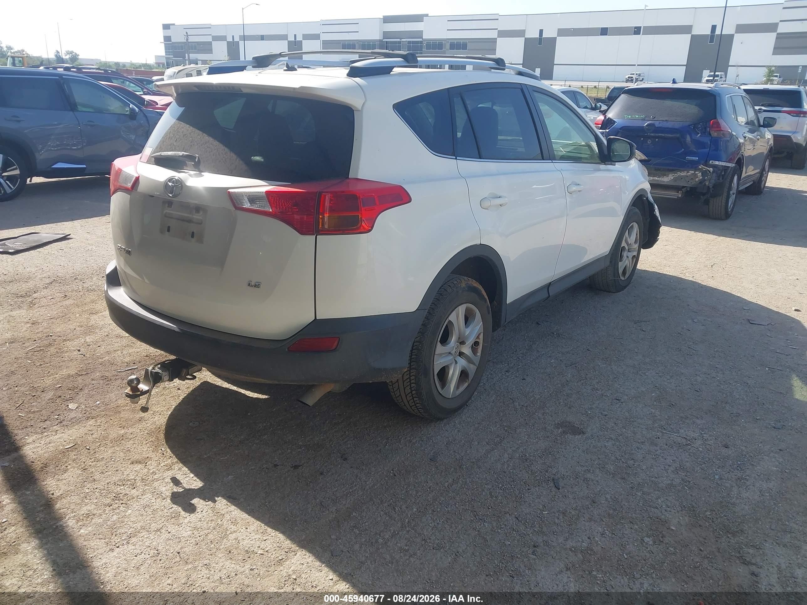 2013 Toyota Rav4 Le White vin: JTMZFREV3DD002998
