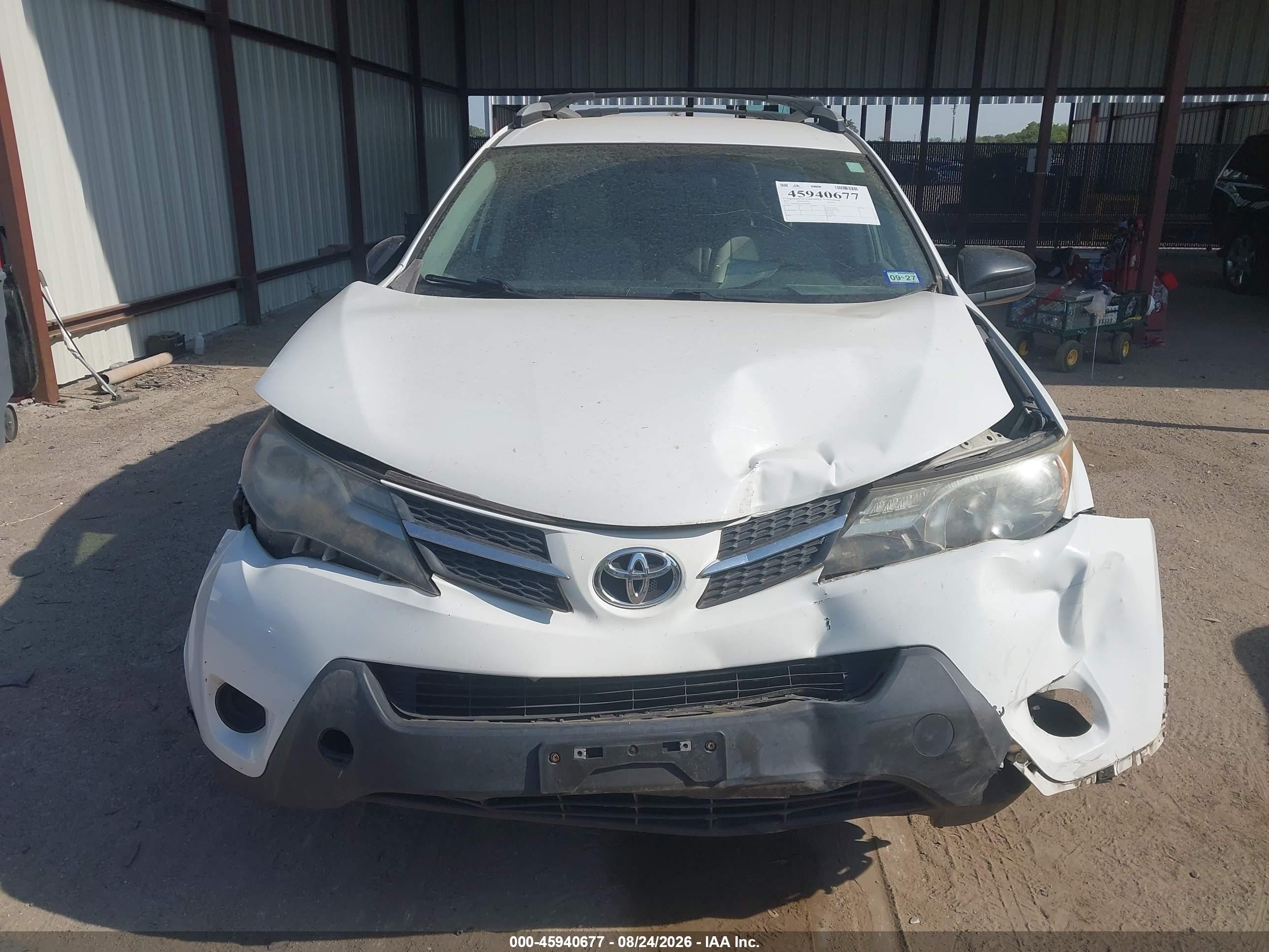 2013 Toyota Rav4 Le White vin: JTMZFREV3DD002998