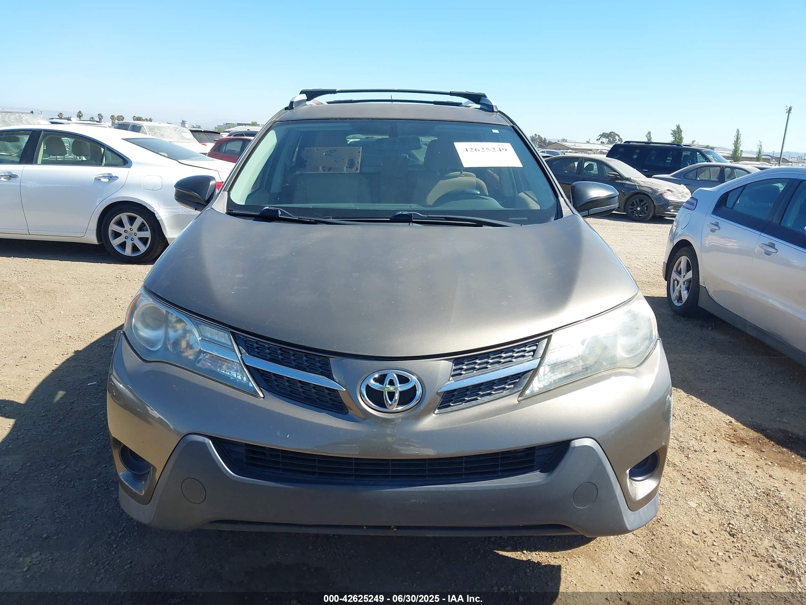 2013 Toyota Rav4 Le Gray vin: JTMZFREV3DD005609