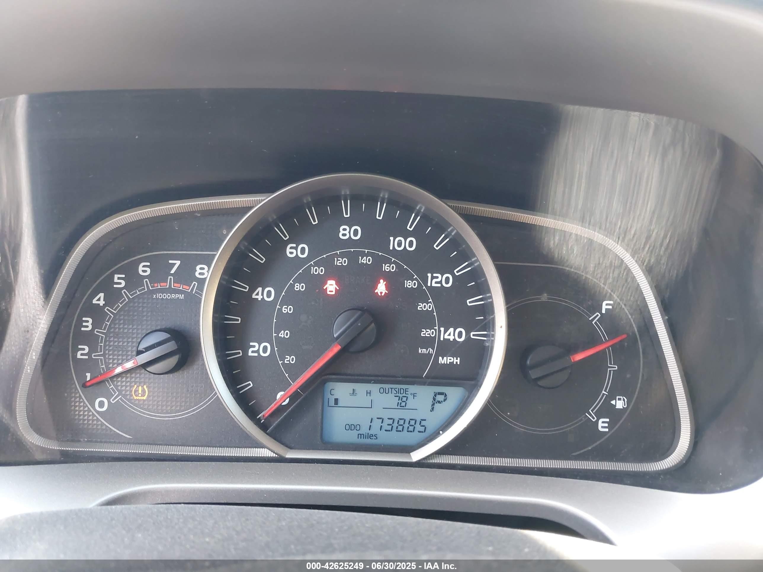 2013 Toyota Rav4 Le Gray vin: JTMZFREV3DD005609