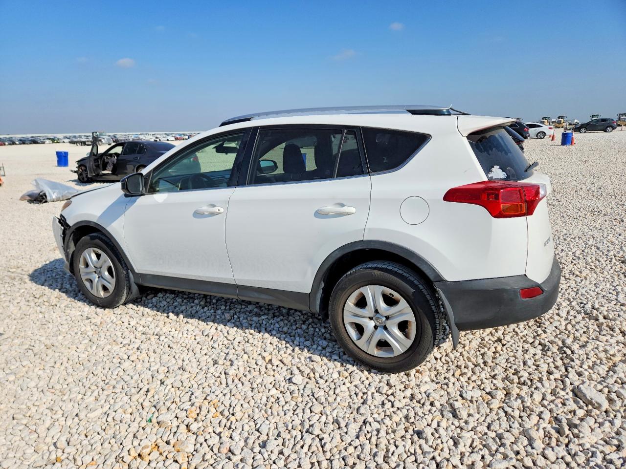 2013 Toyota Rav4 Le White vin: JTMZFREV3DD021034