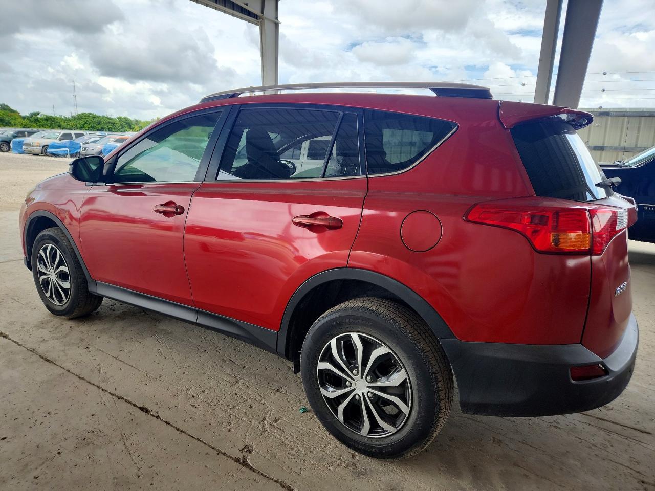 2013 Toyota Rav4 Le Red vin: JTMZFREV3DD025147