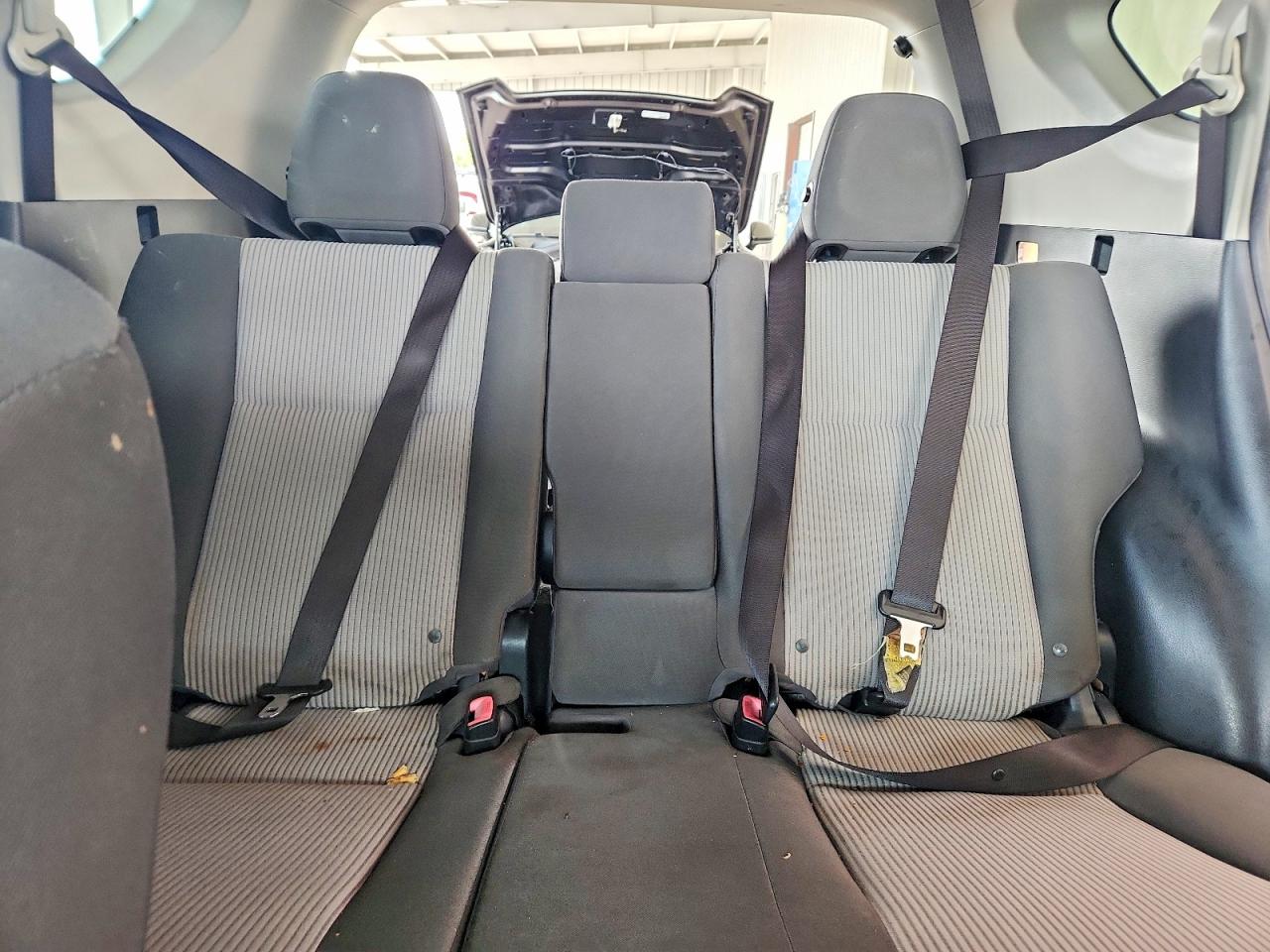 2013 Toyota Rav4 Le Red vin: JTMZFREV3DD025147