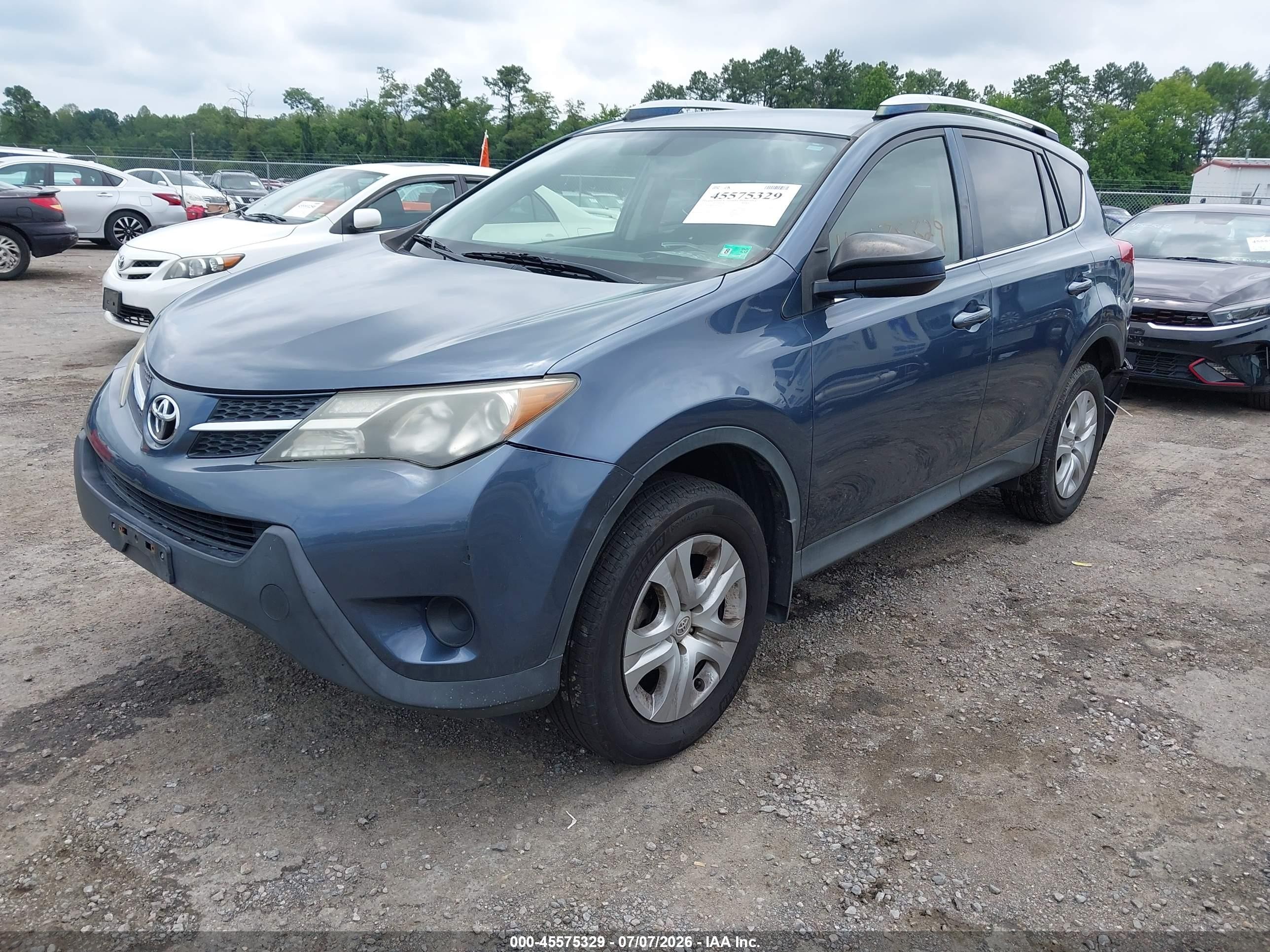 2014 Toyota Rav4 Le Blue vin: JTMZFREV3ED037512
