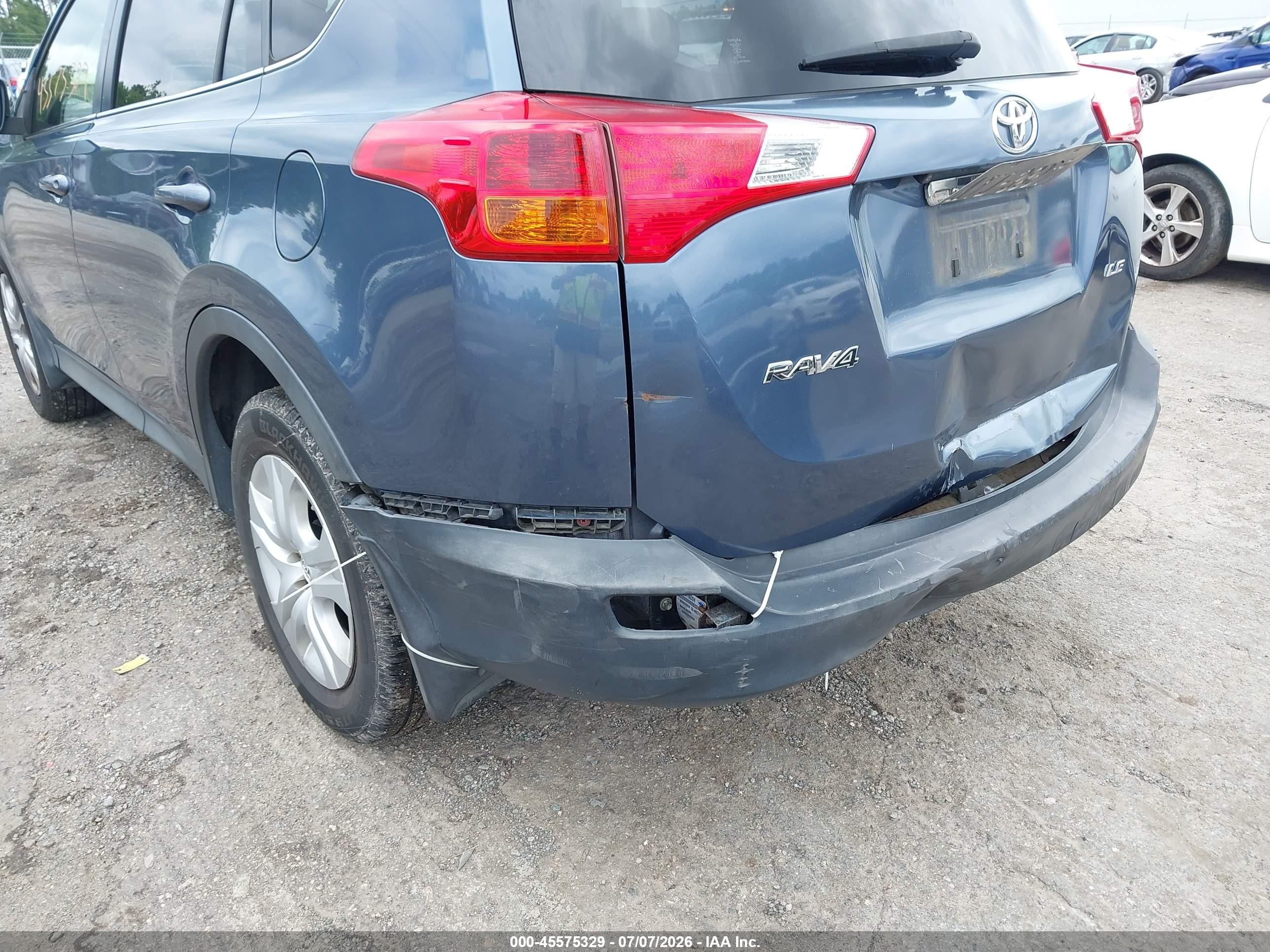 2014 Toyota Rav4 Le Blue vin: JTMZFREV3ED037512