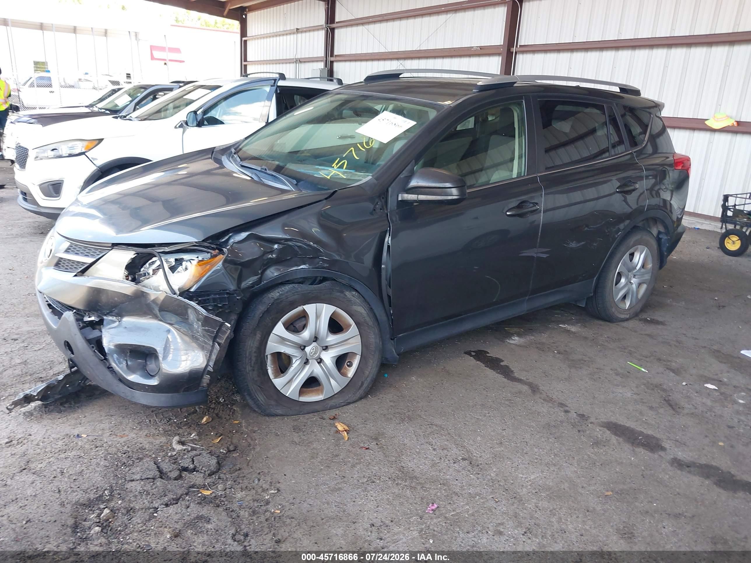 2015 Toyota Rav4 Le Gray vin: JTMZFREV3FD068356