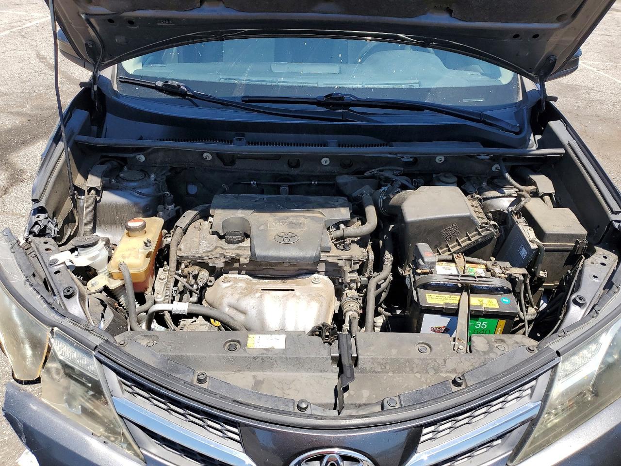 2015 Toyota Rav4 Le Gray vin: JTMZFREV3FD076487