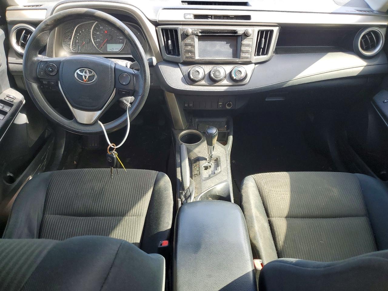 2015 Toyota Rav4 Le White vin: JTMZFREV3FJ028165