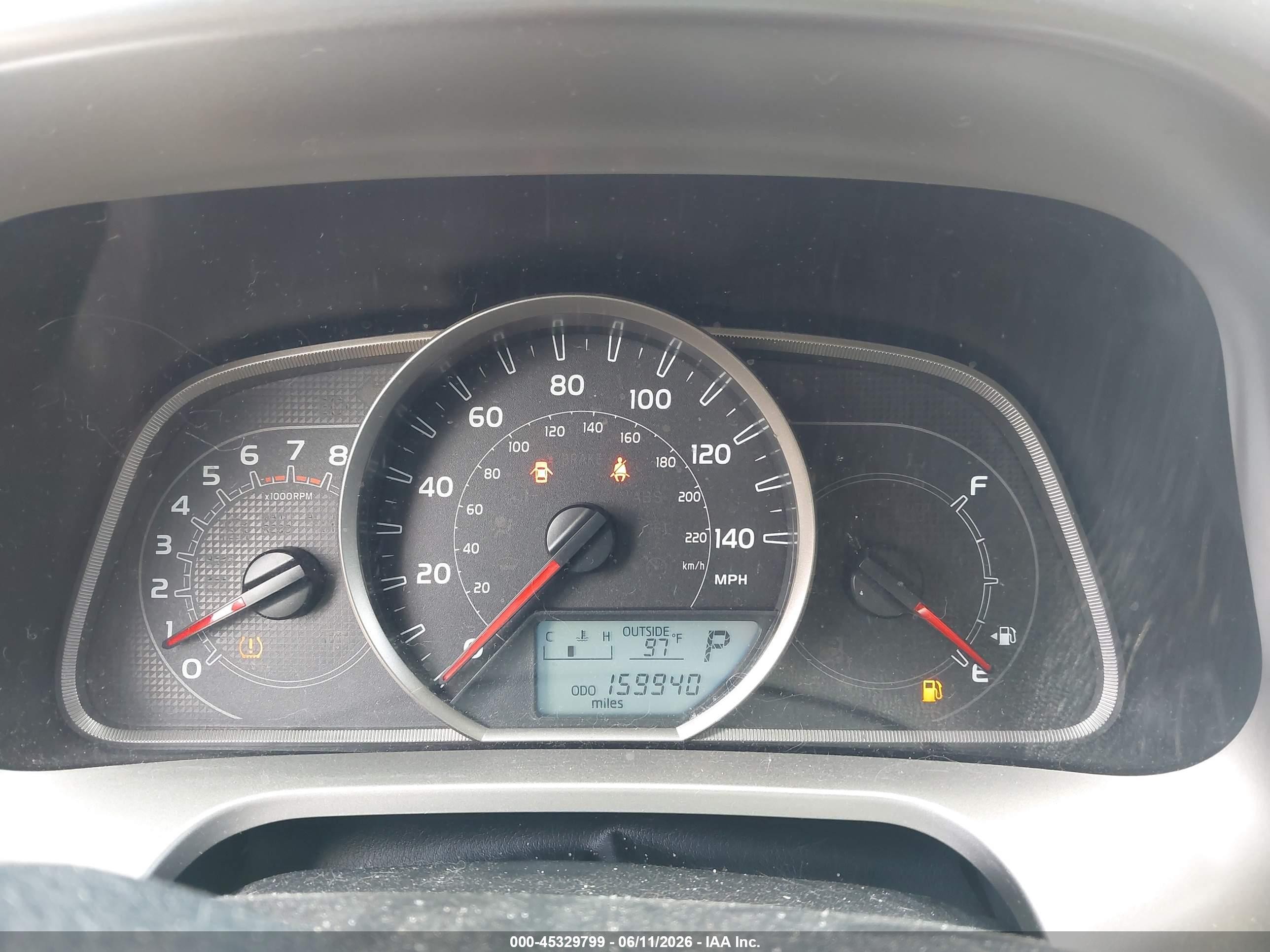 2015 Toyota Rav4 Le White vin: JTMZFREV3FJ035018