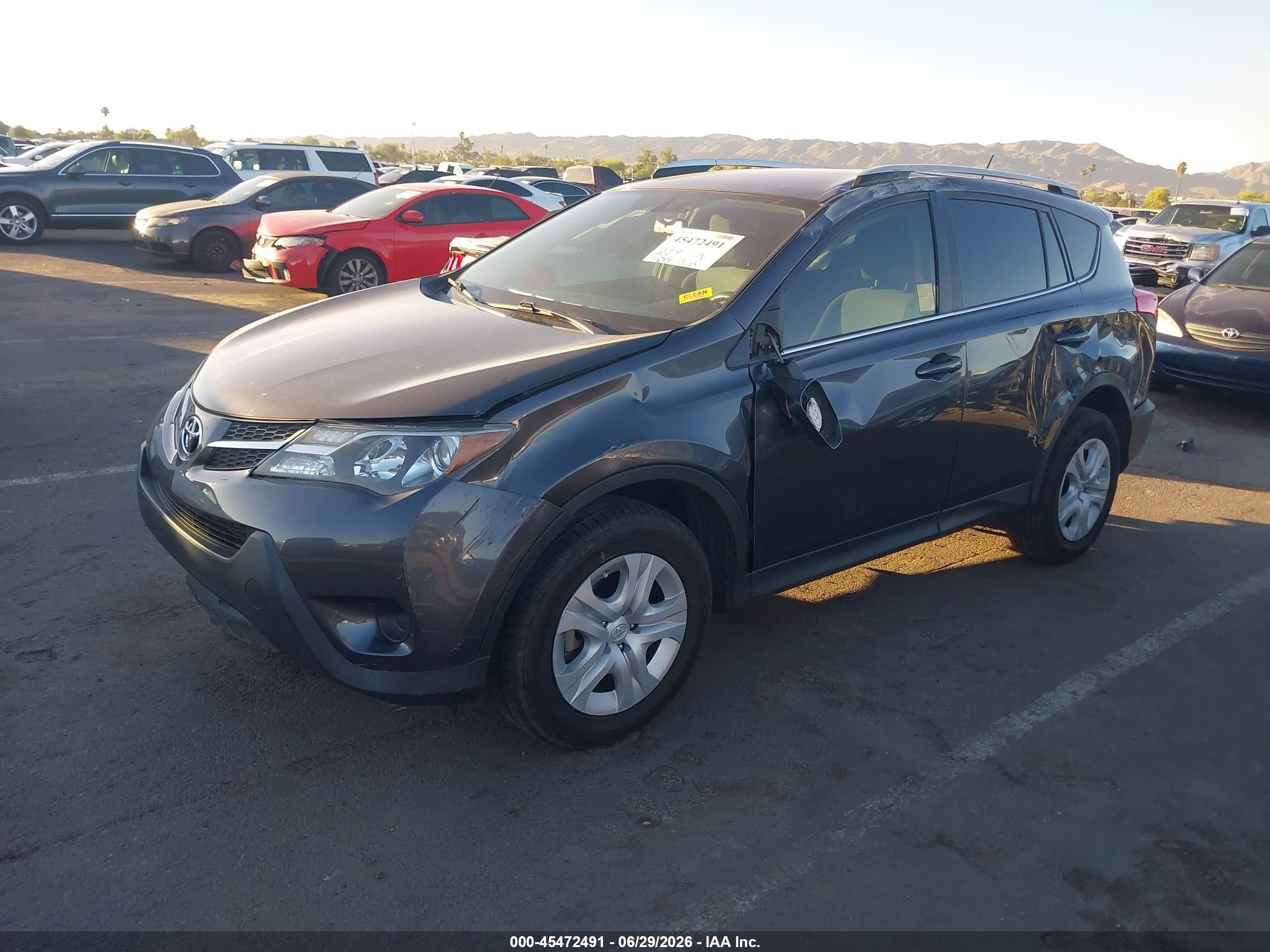 2015 Toyota Rav4 Le Gray vin: JTMZFREV3FJ050389