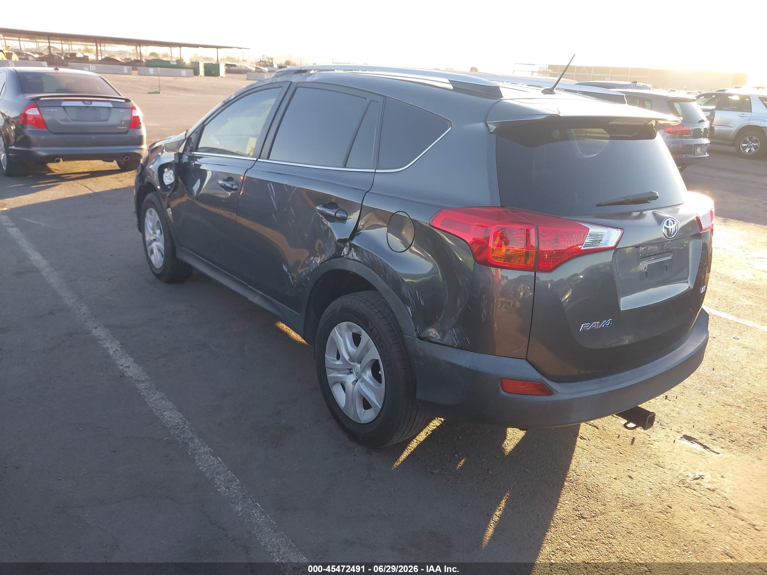 2015 Toyota Rav4 Le Gray vin: JTMZFREV3FJ050389