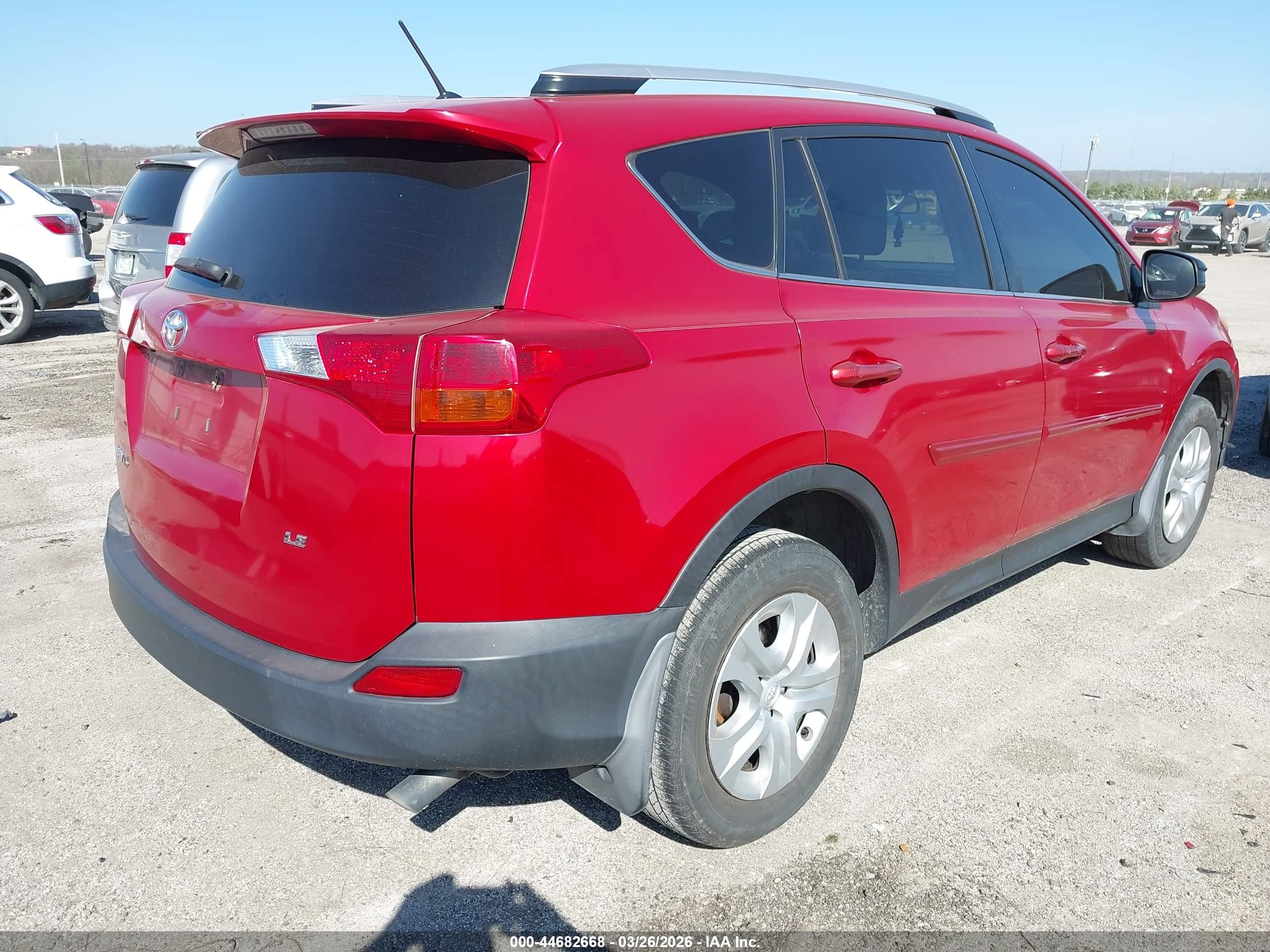 2015 Toyota Rav4 Le Maroon vin: JTMZFREV3FJ052305