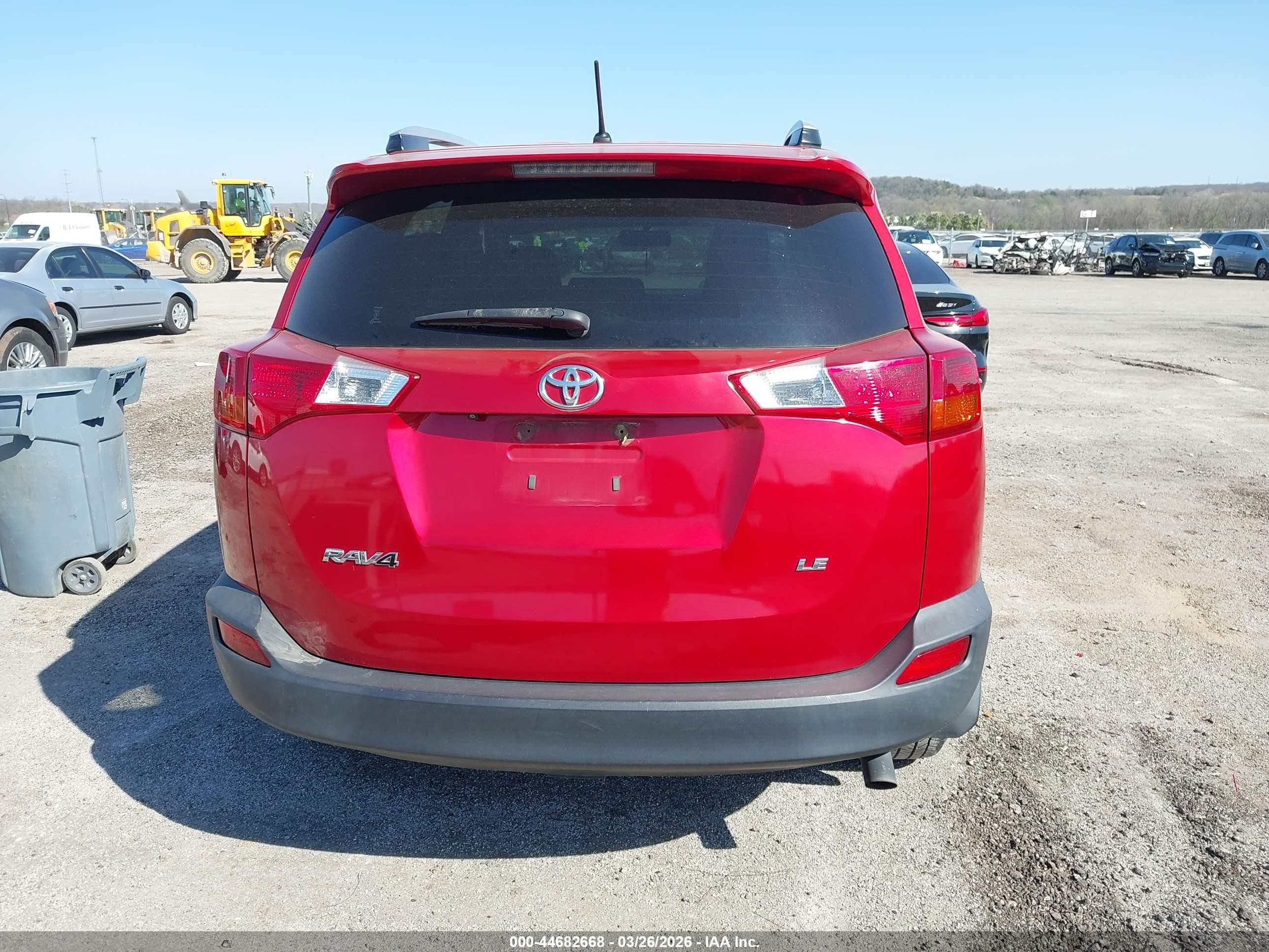 2015 Toyota Rav4 Le Maroon vin: JTMZFREV3FJ052305