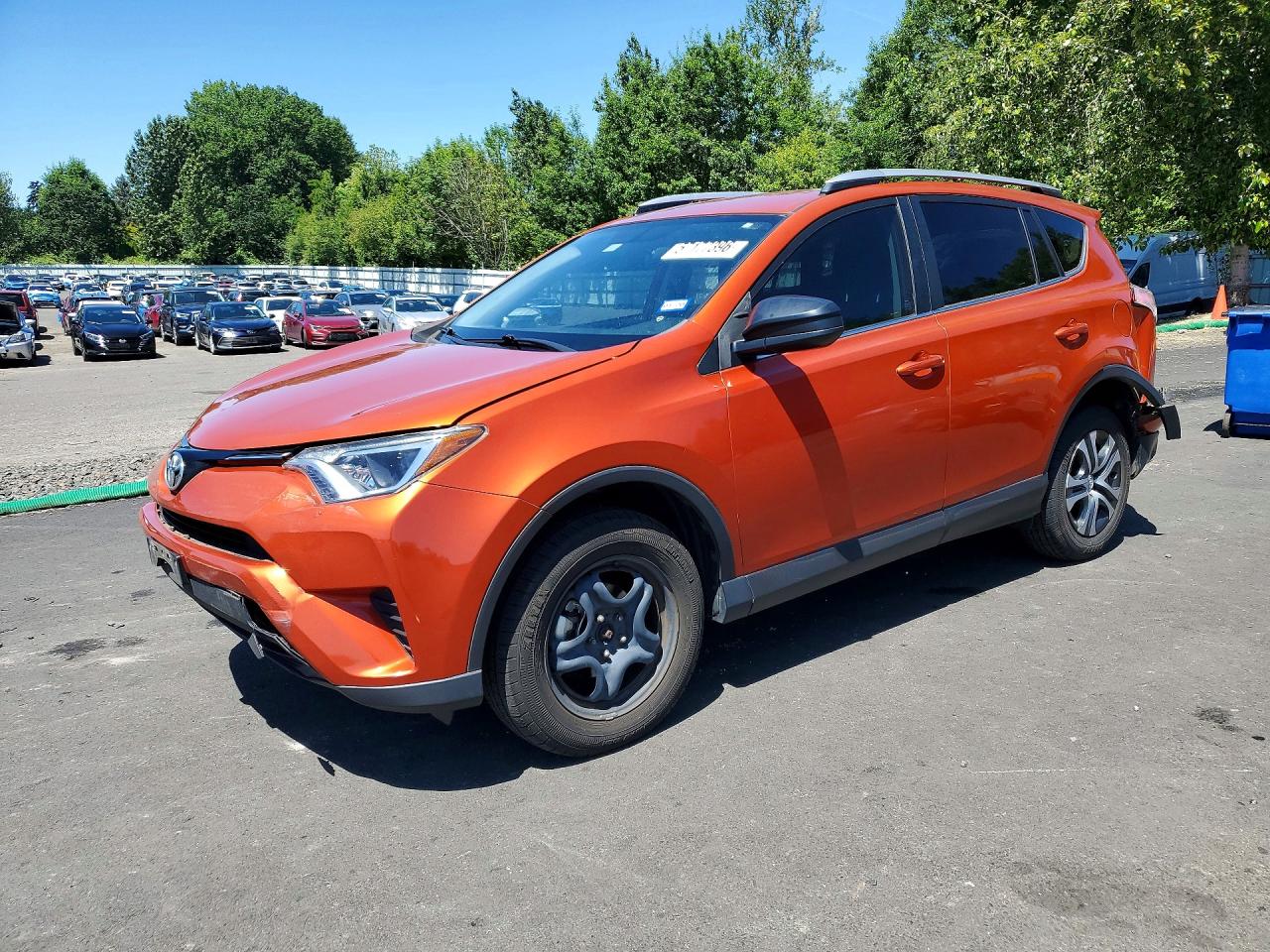 2016 Toyota Rav4 Le Orange vin: JTMZFREV3GD086762