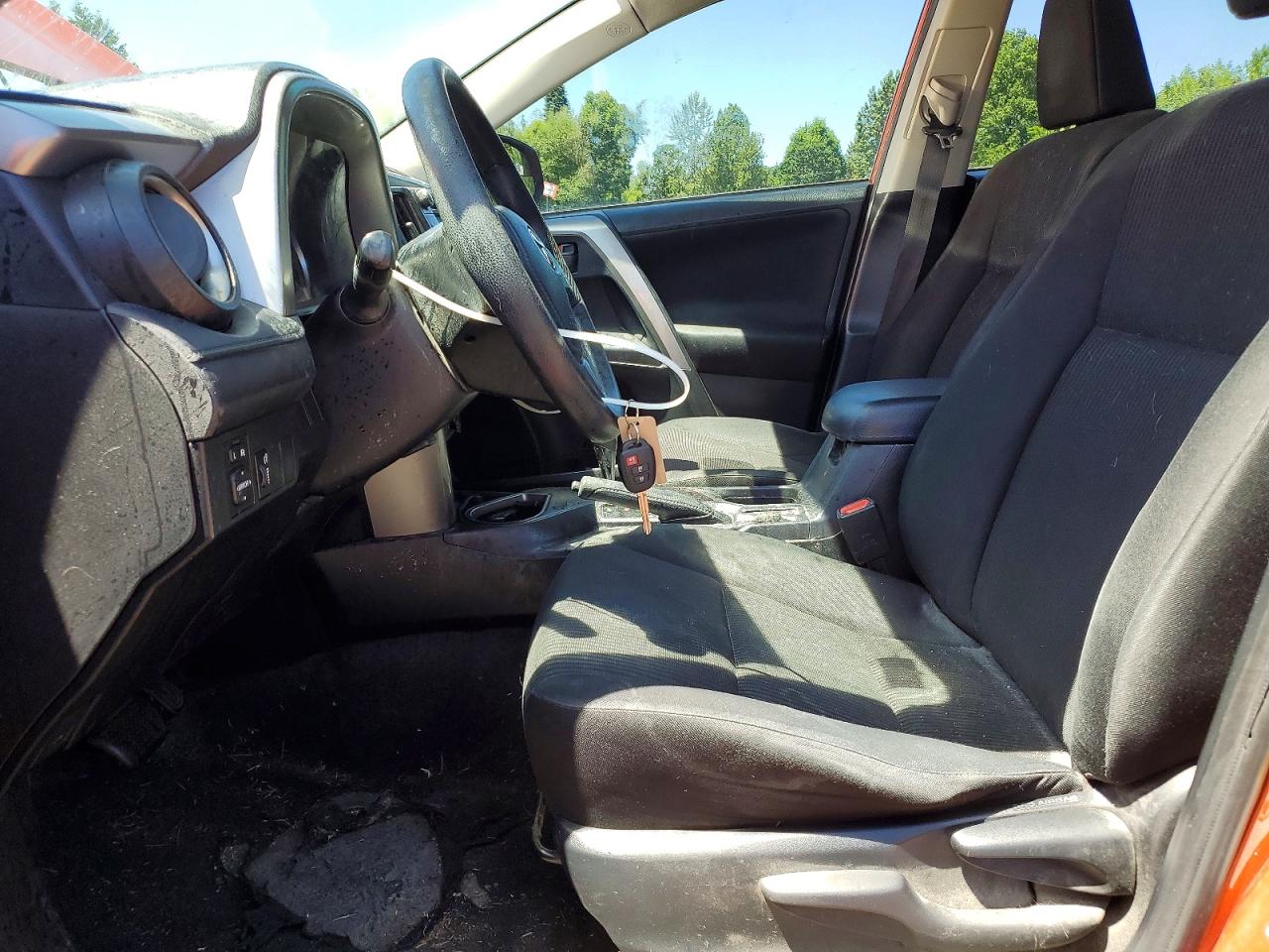 2016 Toyota Rav4 Le Orange vin: JTMZFREV3GD086762