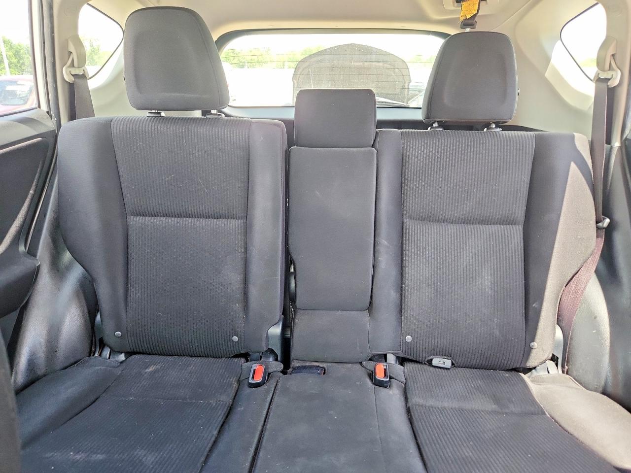2016 Toyota Rav4 Le White vin: JTMZFREV3GJ100516