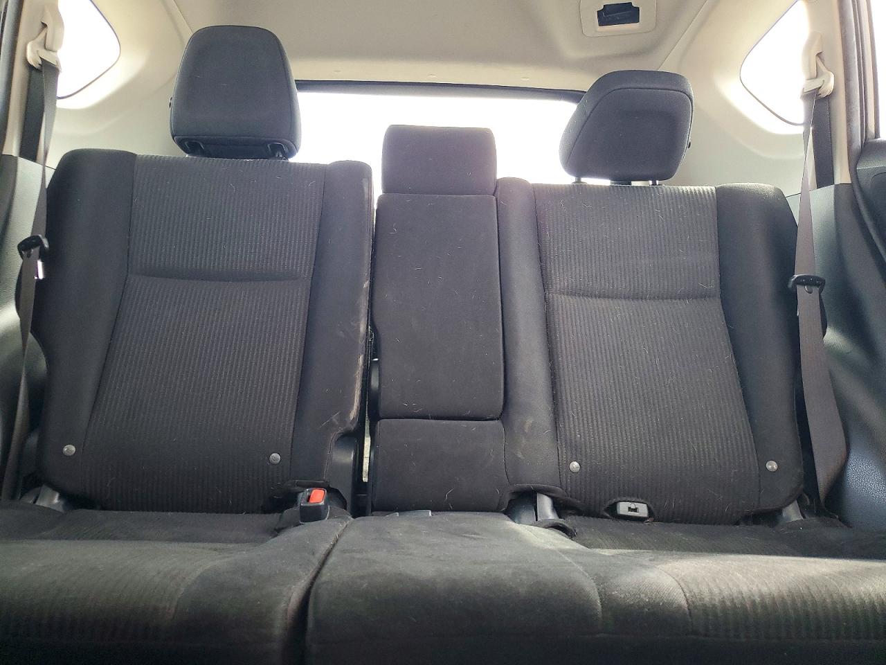 2017 Toyota Rav4 Le Gray vin: JTMZFREV3HJ104180