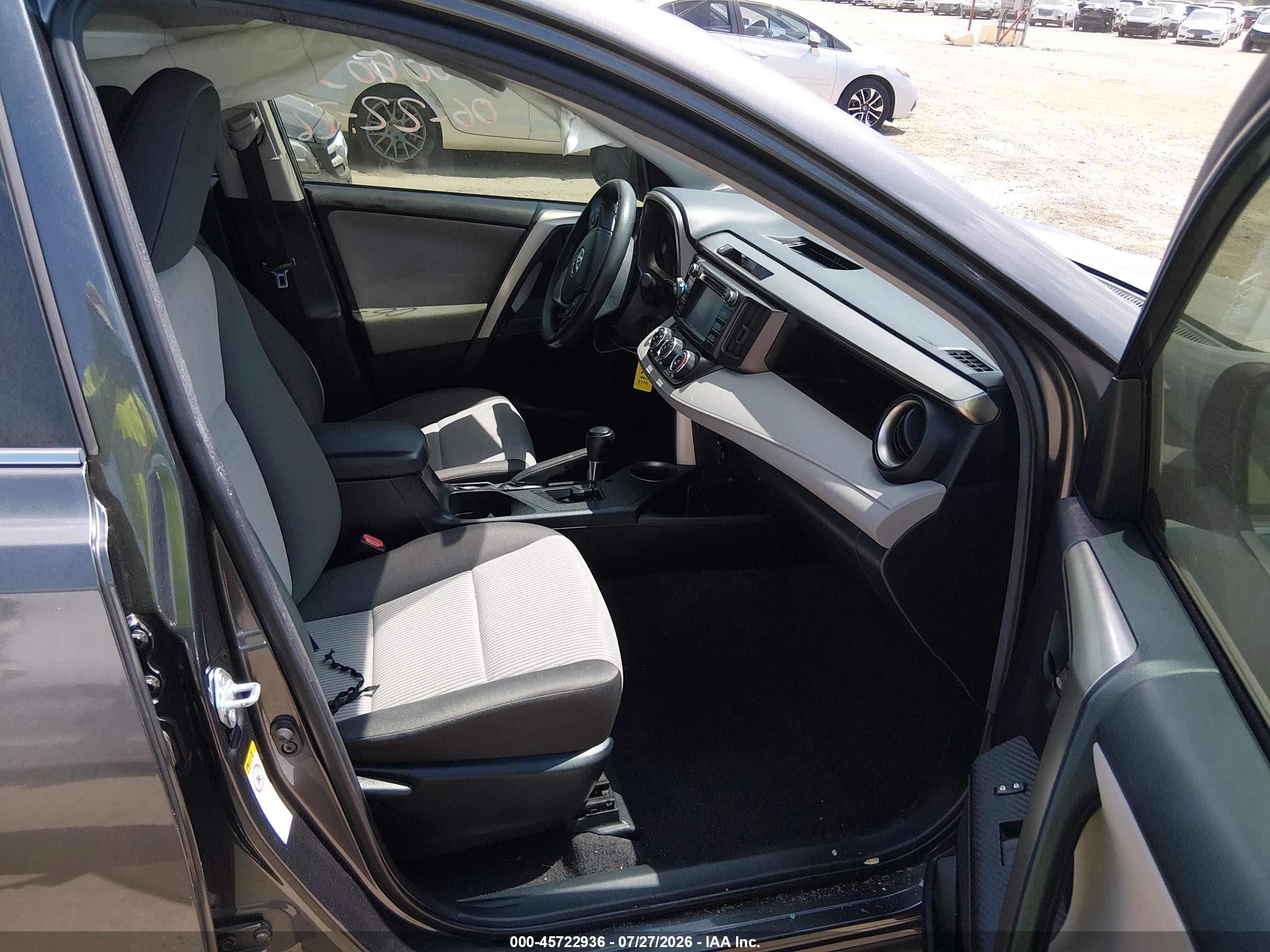 2014 Toyota Rav4 Le Gray vin: JTMZFREV4EJ003774