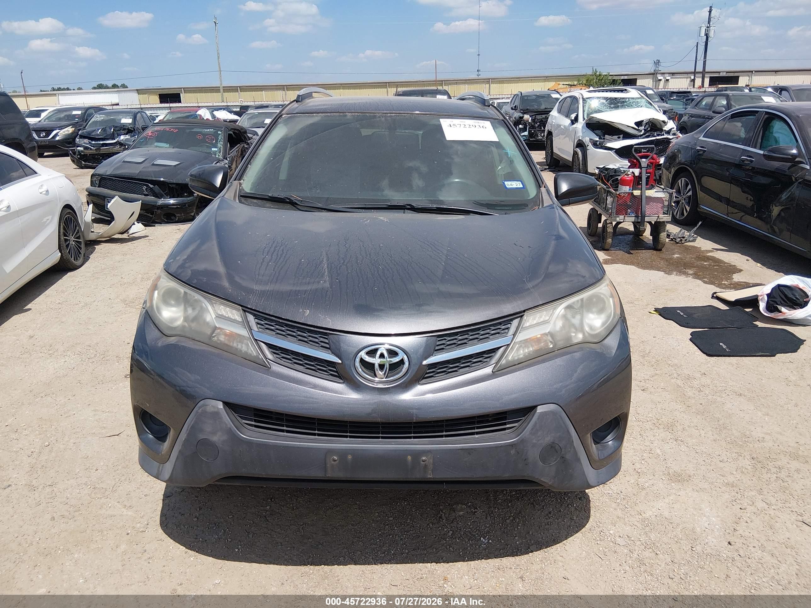 2014 Toyota Rav4 Le Gray vin: JTMZFREV4EJ003774