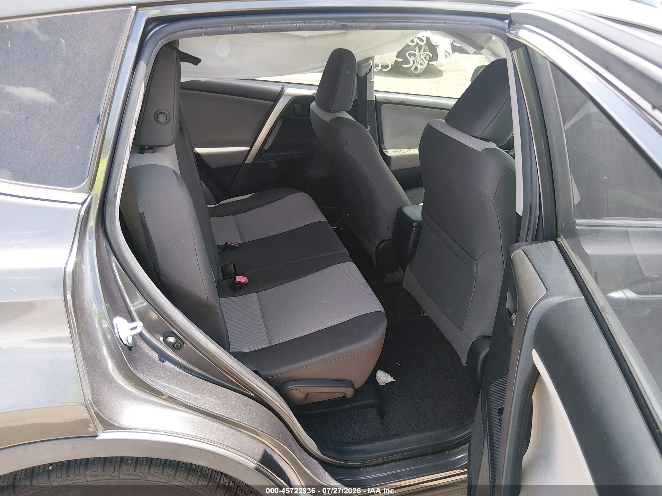 2014 Toyota Rav4 Le Gray vin: JTMZFREV4EJ003774