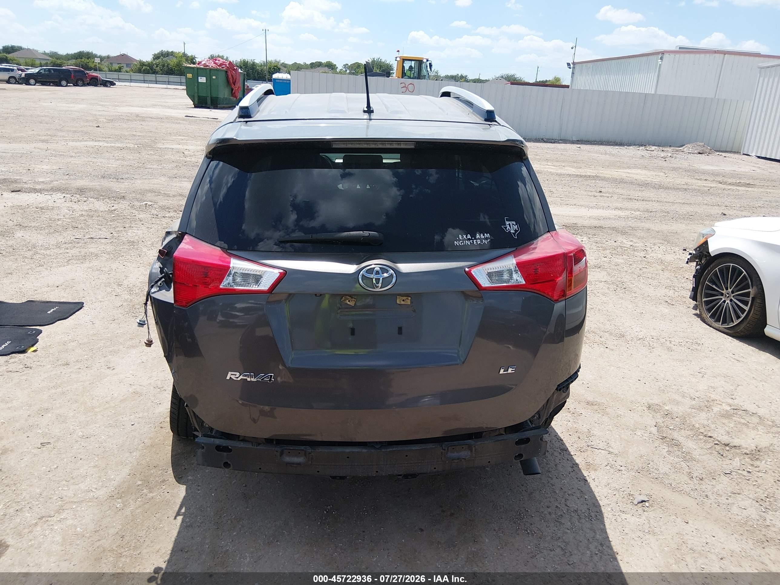 2014 Toyota Rav4 Le Gray vin: JTMZFREV4EJ003774
