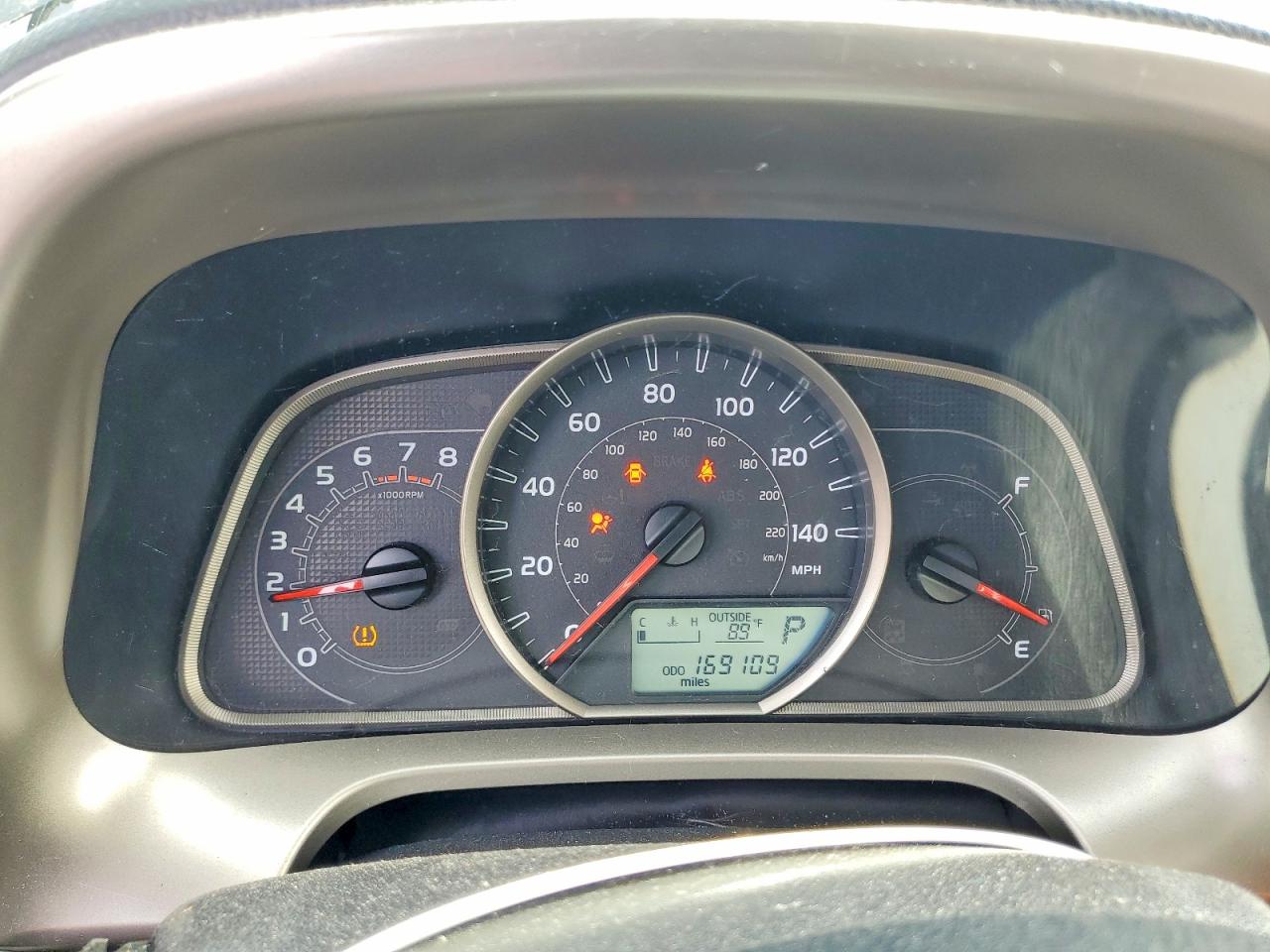 2014 Toyota Rav4 Le Серый vin: JTMZFREV4EJ004973