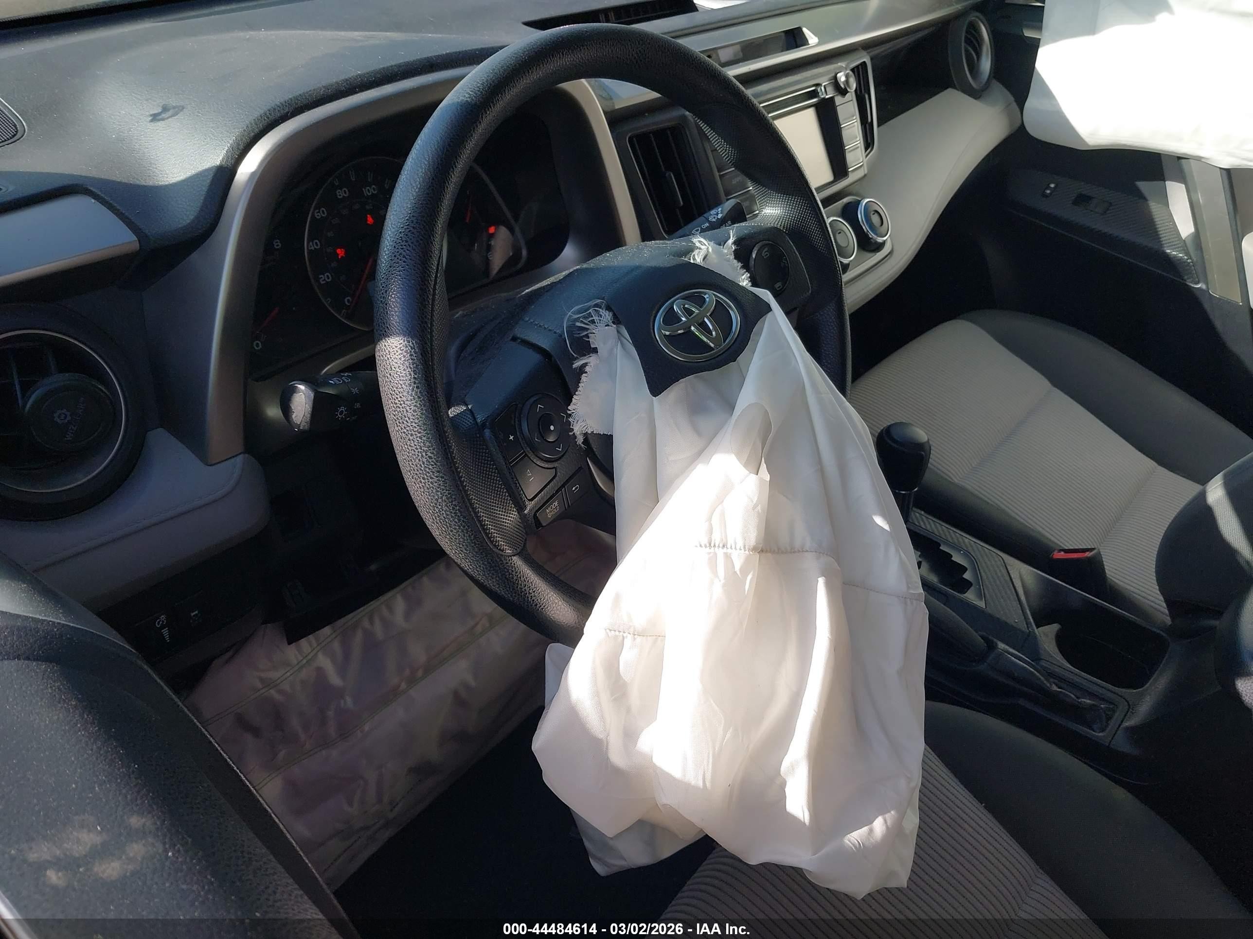 2014 Toyota Rav4 Le Серый vin: JTMZFREV4EJ006710