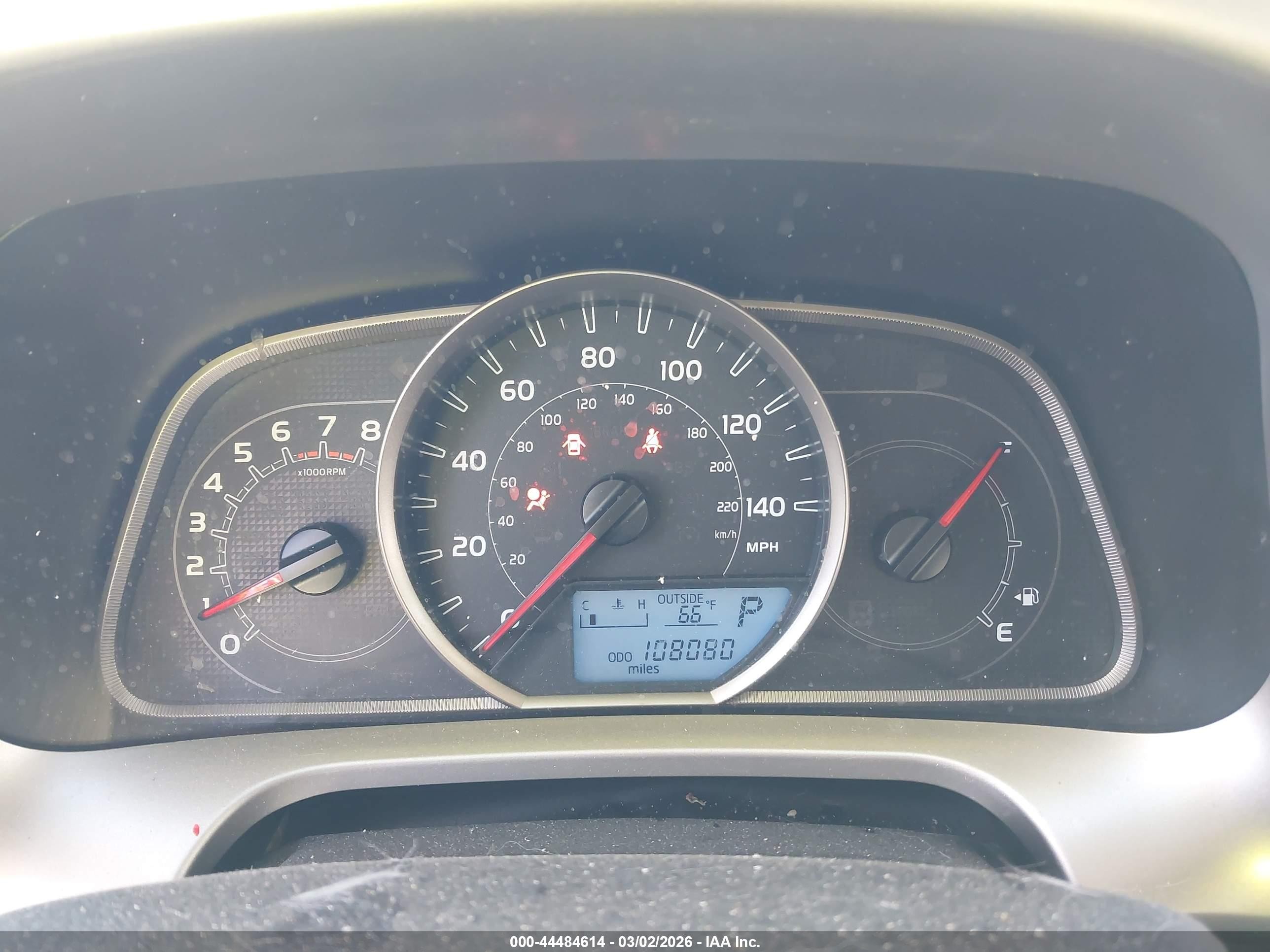 2014 Toyota Rav4 Le Серый vin: JTMZFREV4EJ006710