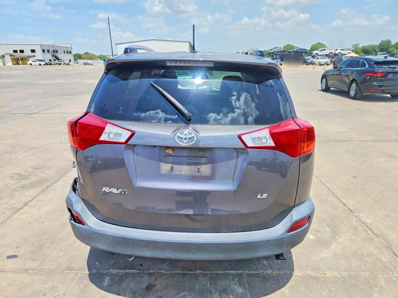 2014 Toyota Rav4 Le Gray vin: JTMZFREV4EJ013432
