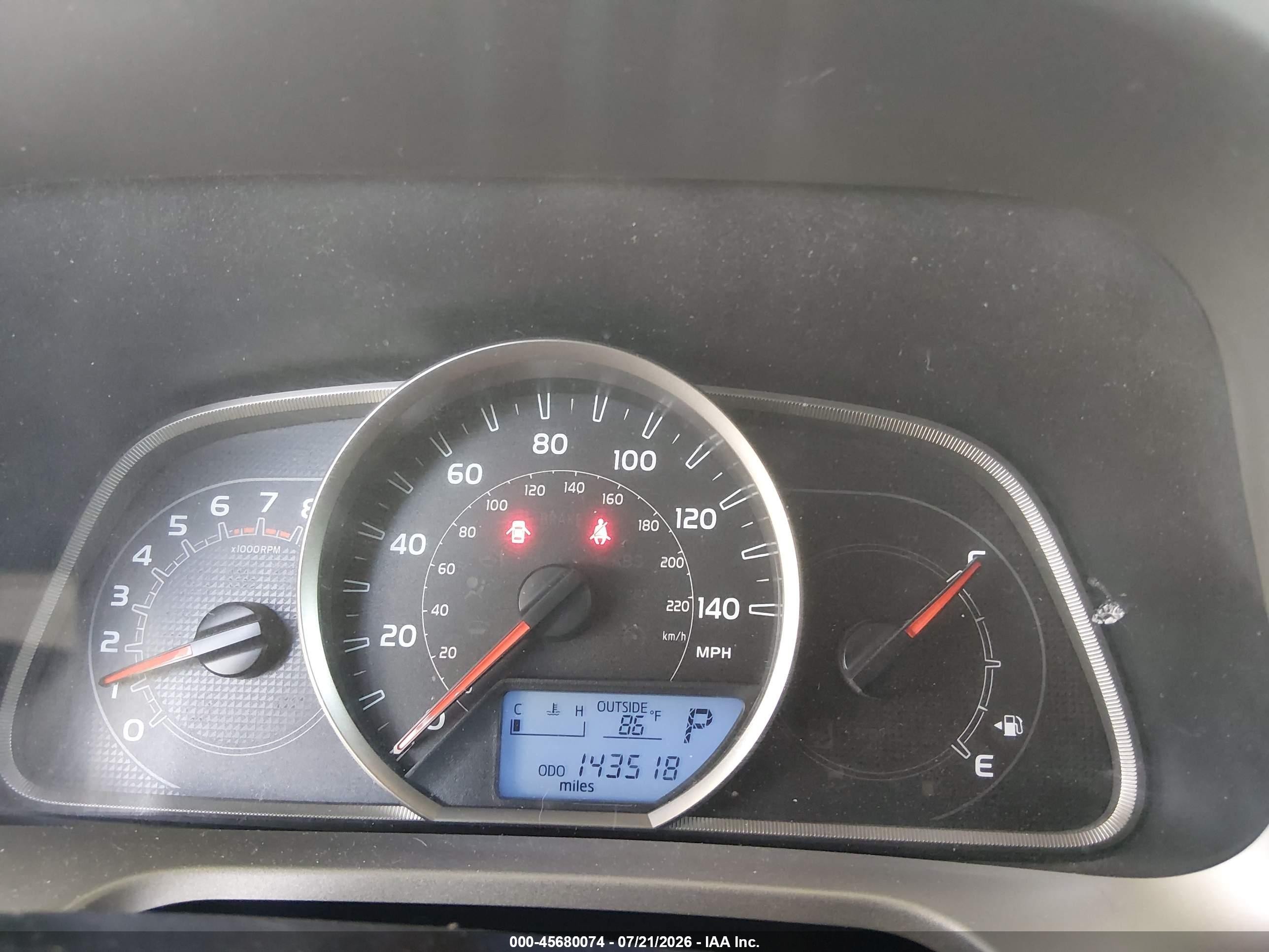 2015 Toyota Rav4 Le Beige vin: JTMZFREV4FD043658