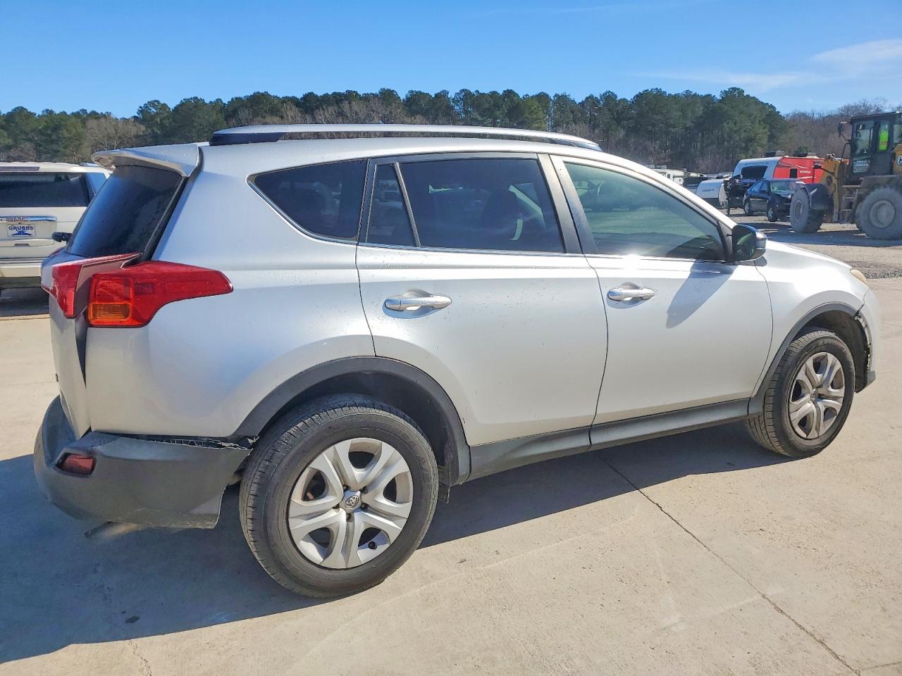 2015 Toyota Rav4 Le Silver vin: JTMZFREV4FJ033987
