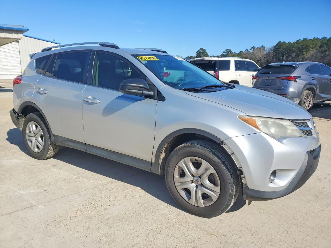 2015 Toyota Rav4 Le Silver vin: JTMZFREV4FJ033987