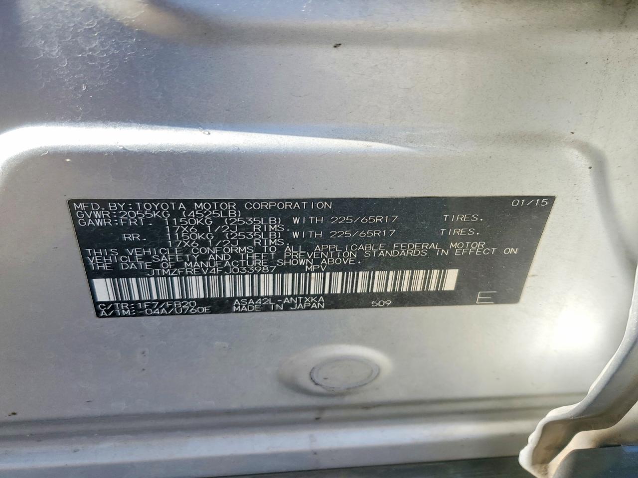 2015 Toyota Rav4 Le Silver vin: JTMZFREV4FJ033987