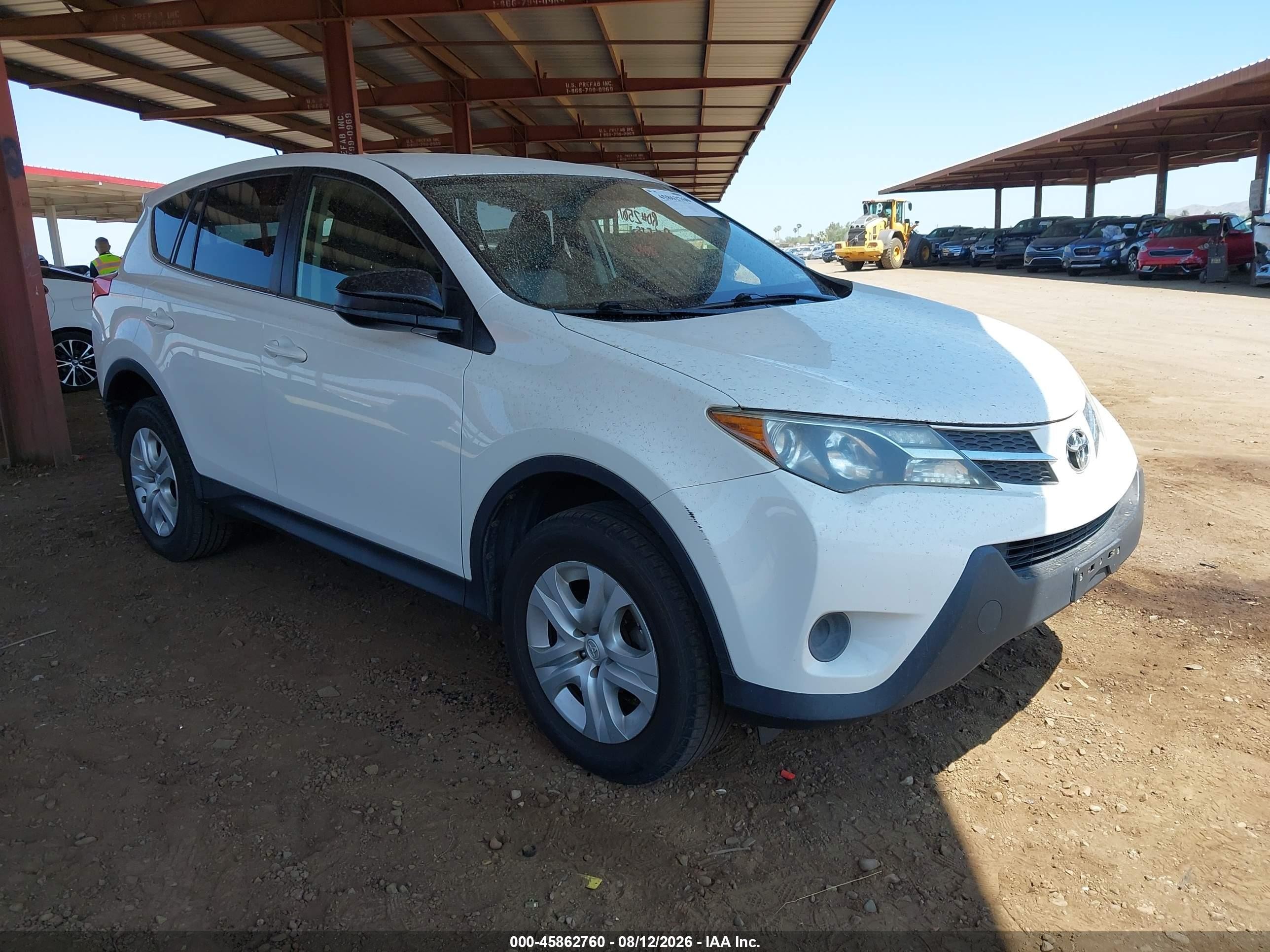 2015 Toyota Rav4 Le White vin: JTMZFREV4FJ059313