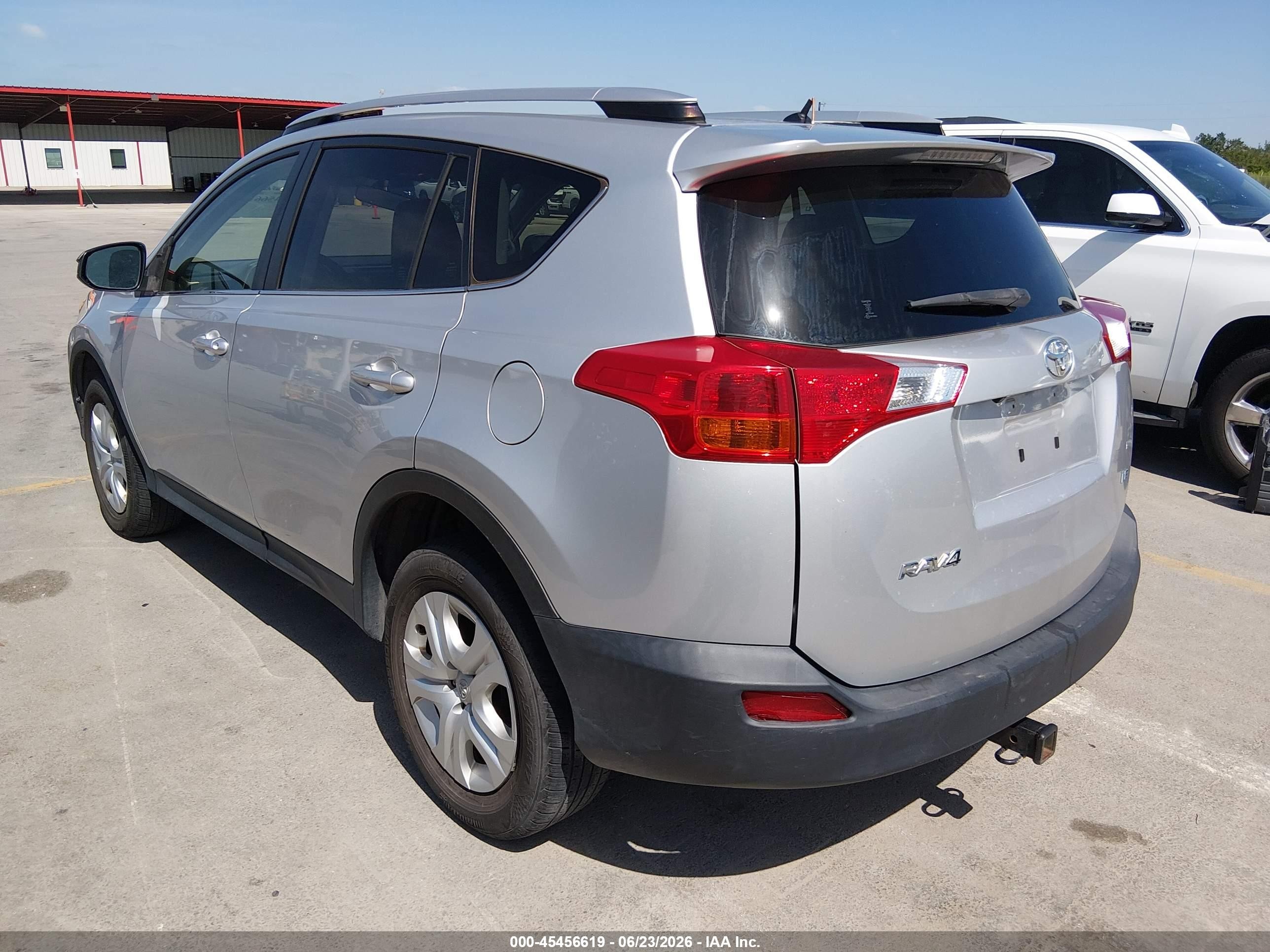 2013 Toyota Rav4 Le Silver vin: JTMZFREV5D5000213