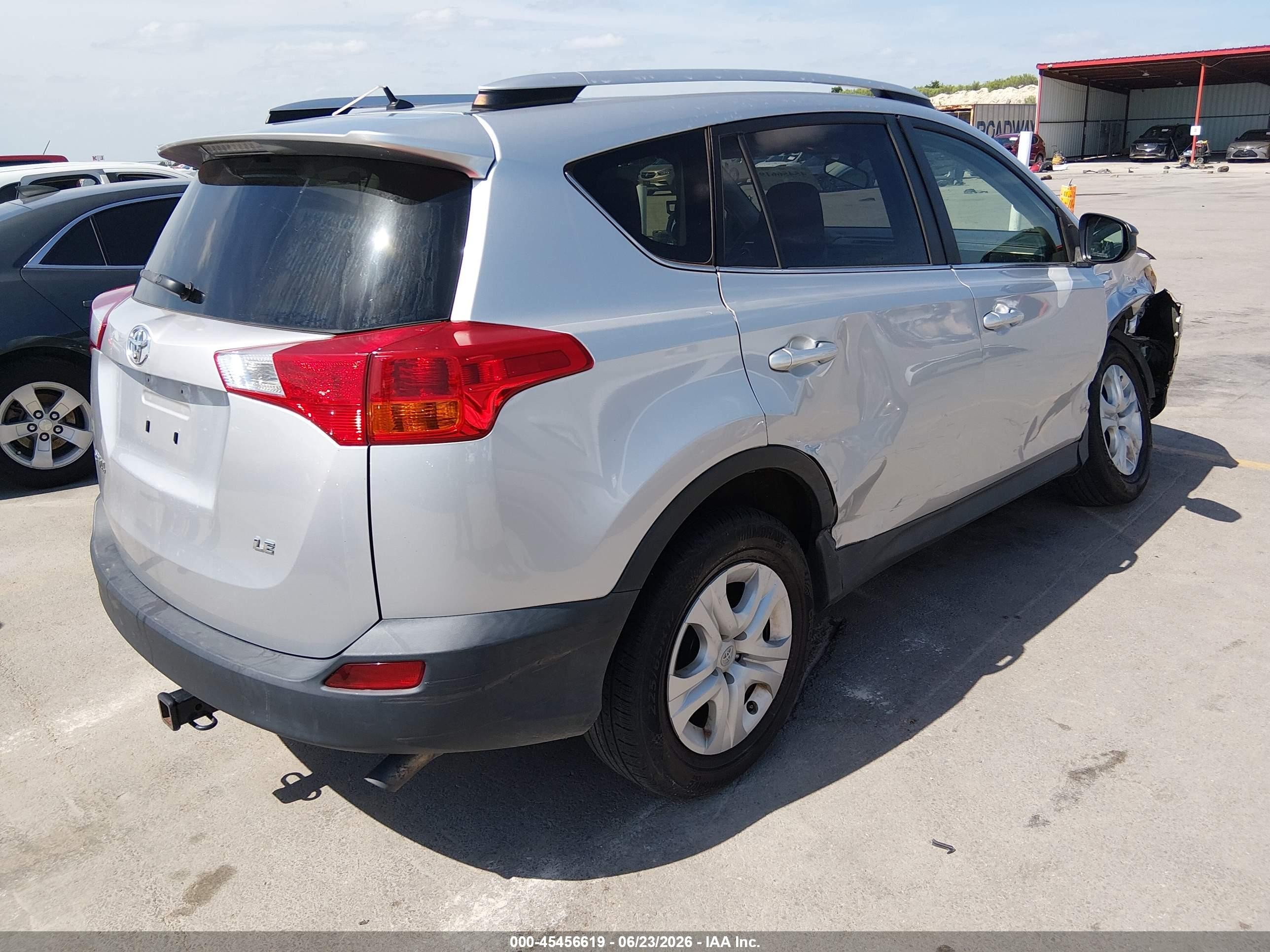 2013 Toyota Rav4 Le Silver vin: JTMZFREV5D5000213
