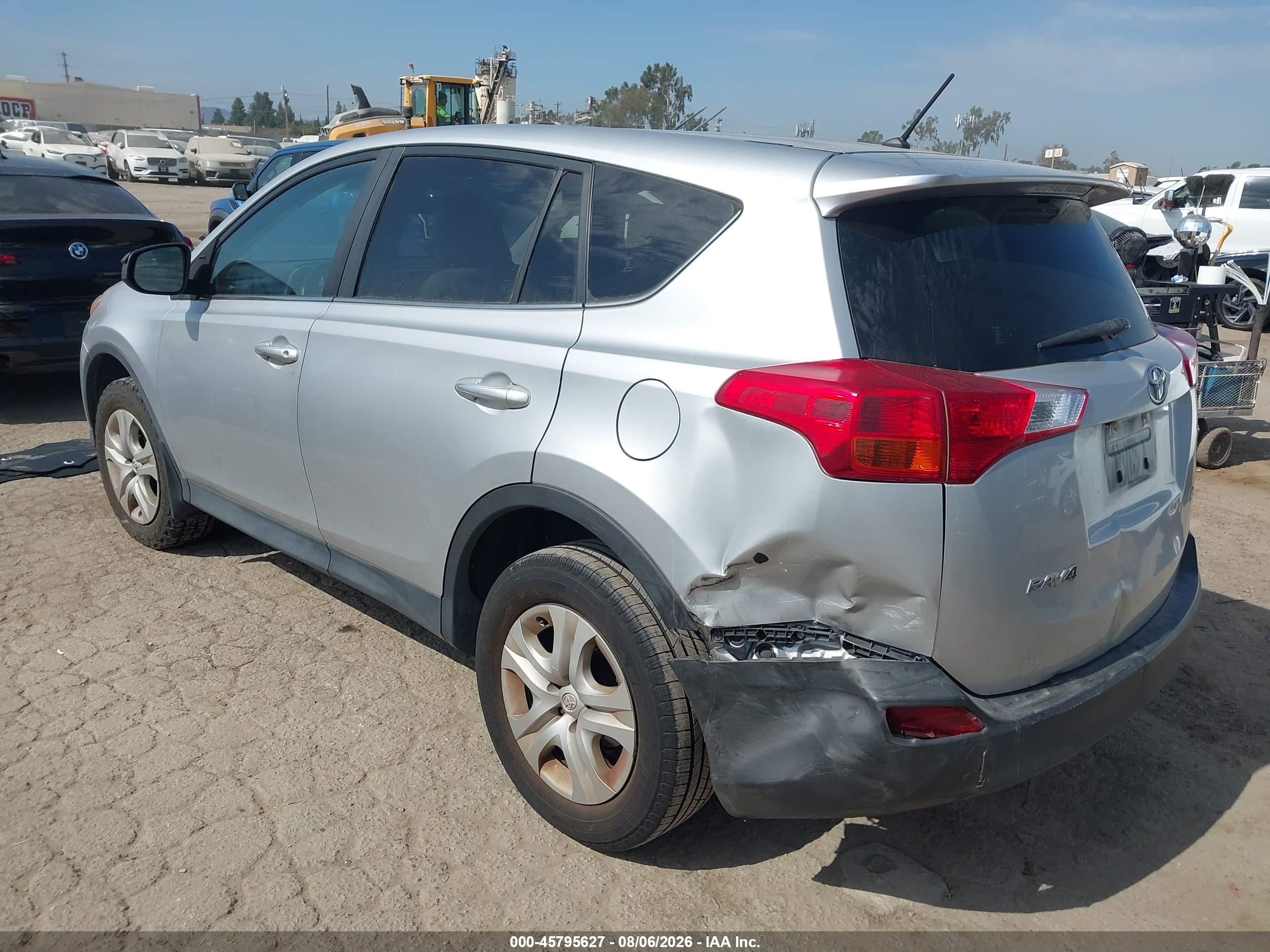 2013 Toyota Rav4 Le Silver vin: JTMZFREV5DD019432