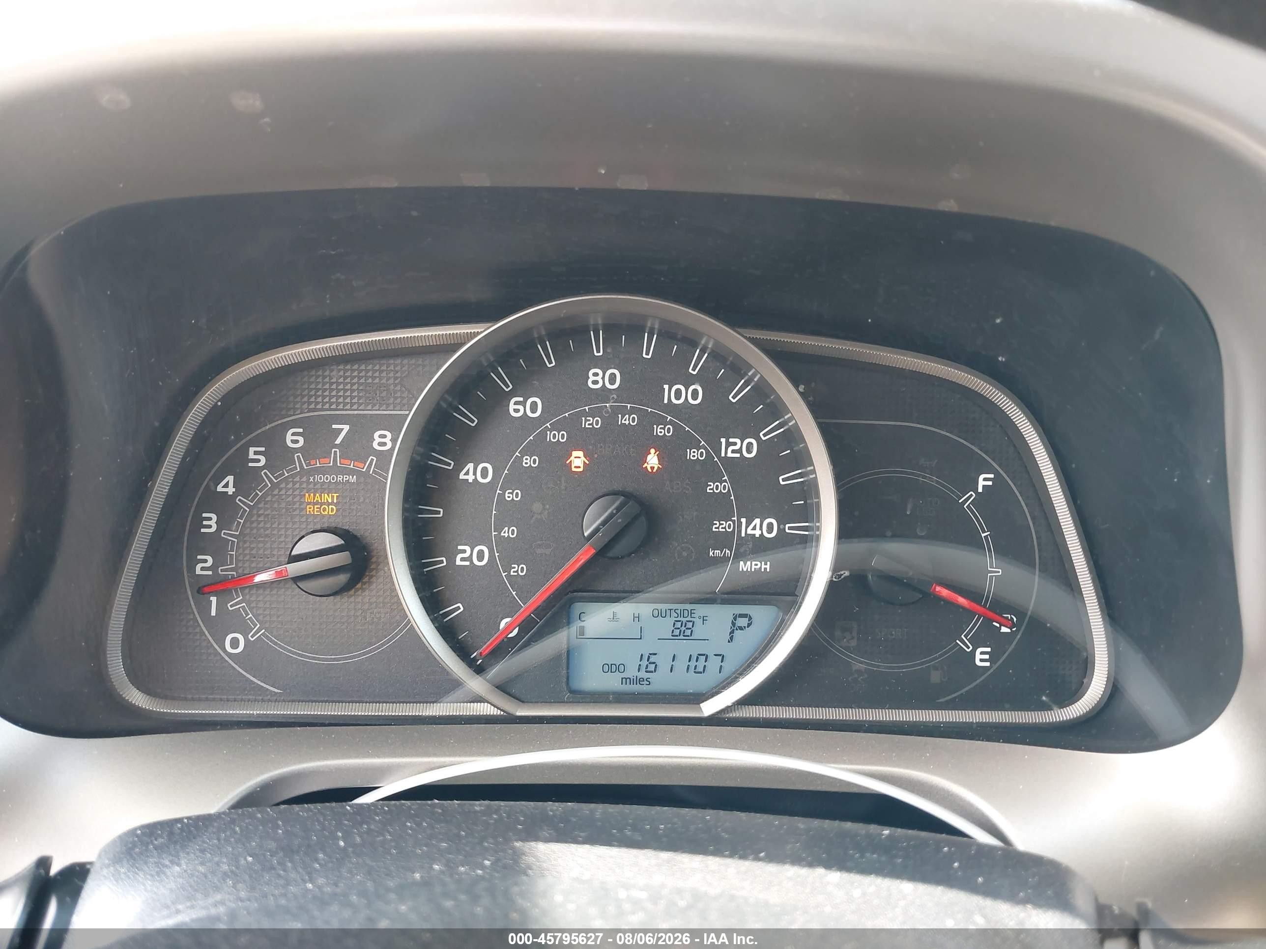 2013 Toyota Rav4 Le Silver vin: JTMZFREV5DD019432