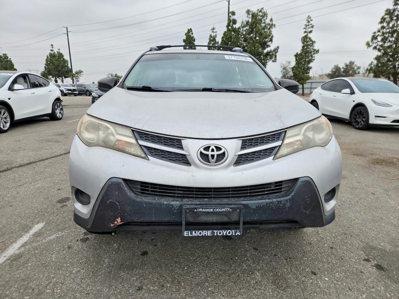 2014 Toyota Rav4 Le Silver vin: JTMZFREV5EJ004626